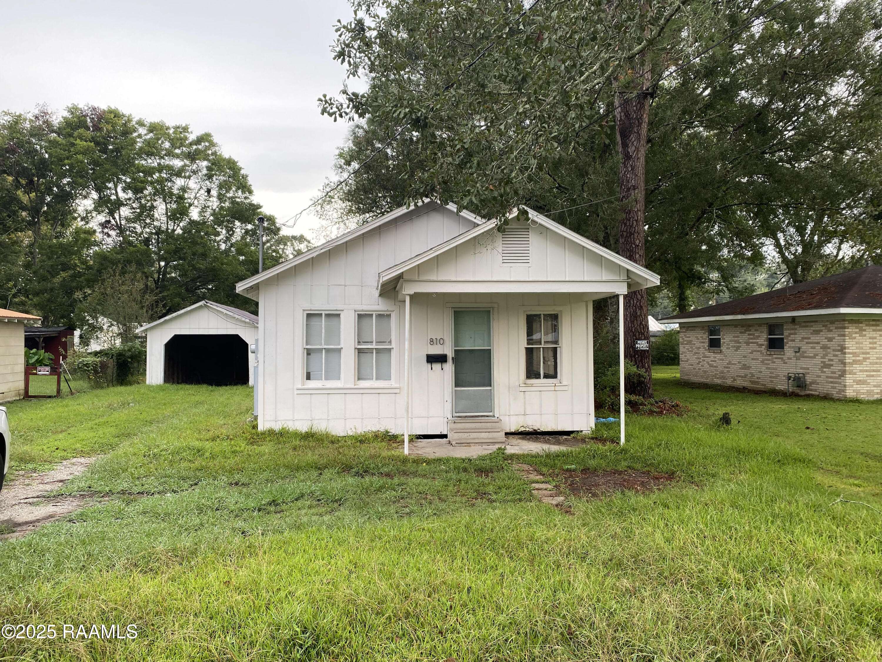 Jennings, LA 70546,810 Howard ST