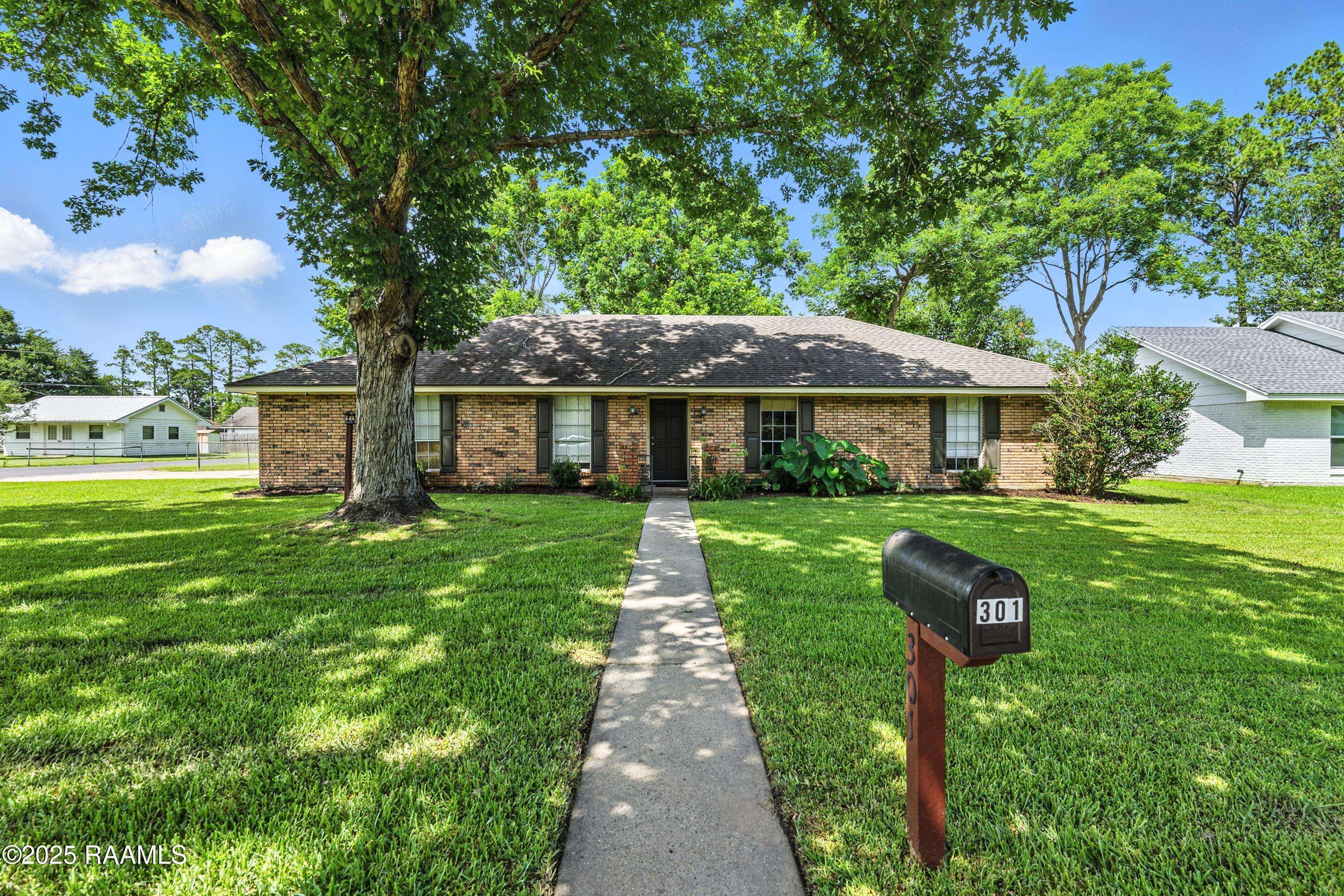 Lafayette, LA 70508,301 Estainville AVE