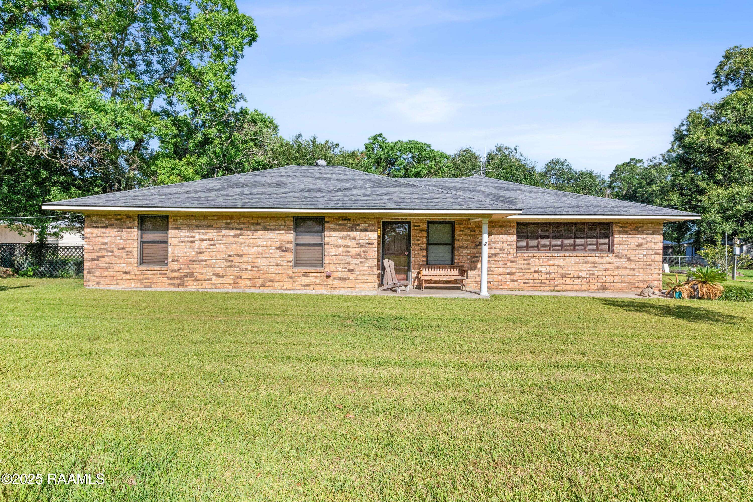 Abbeville, LA 70510,1912 Mimosa ST