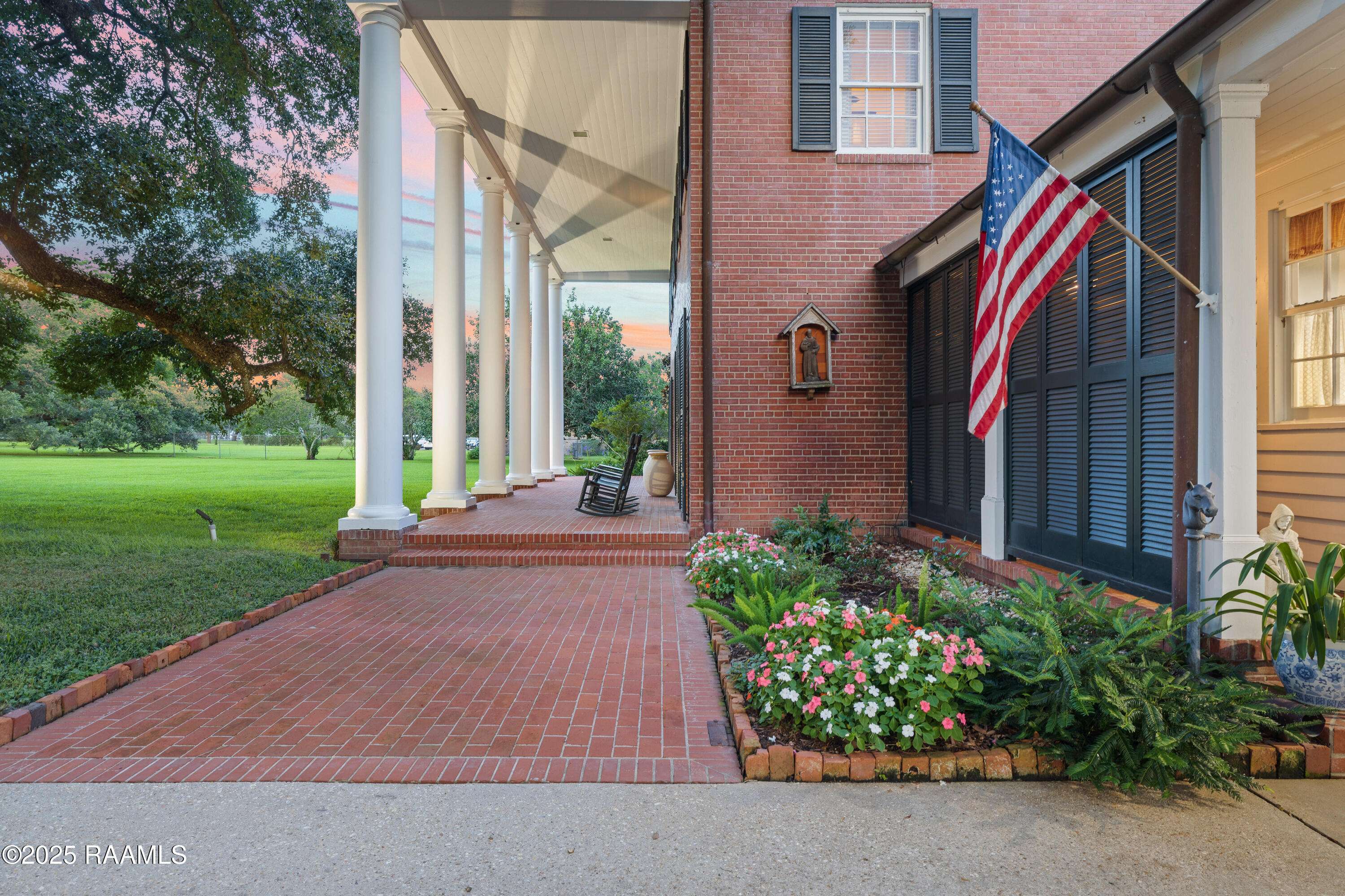 New Iberia, LA 70563,6302 Old Jeanerette RD