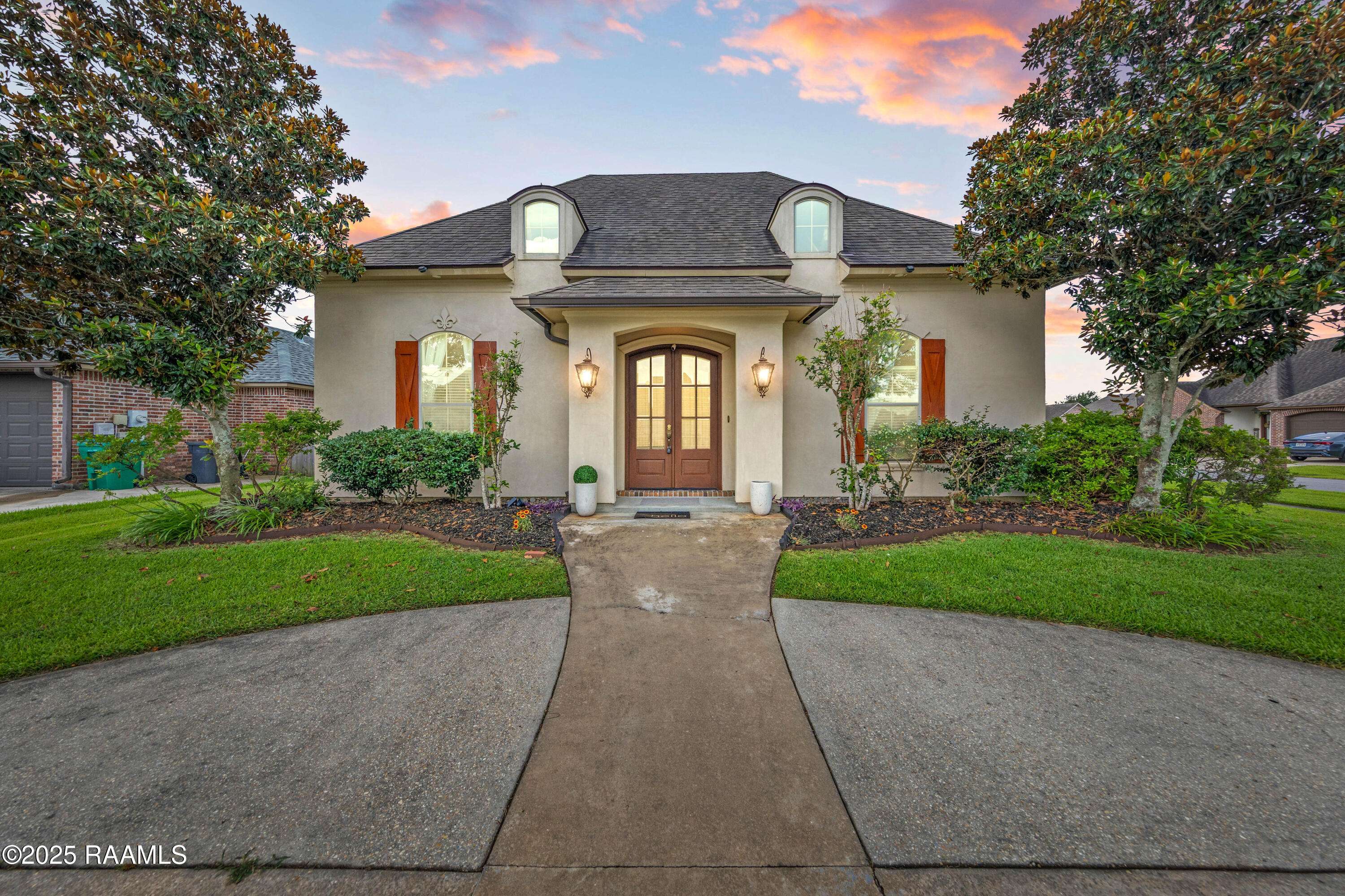 Broussard, LA 70518,107 Marquee DR