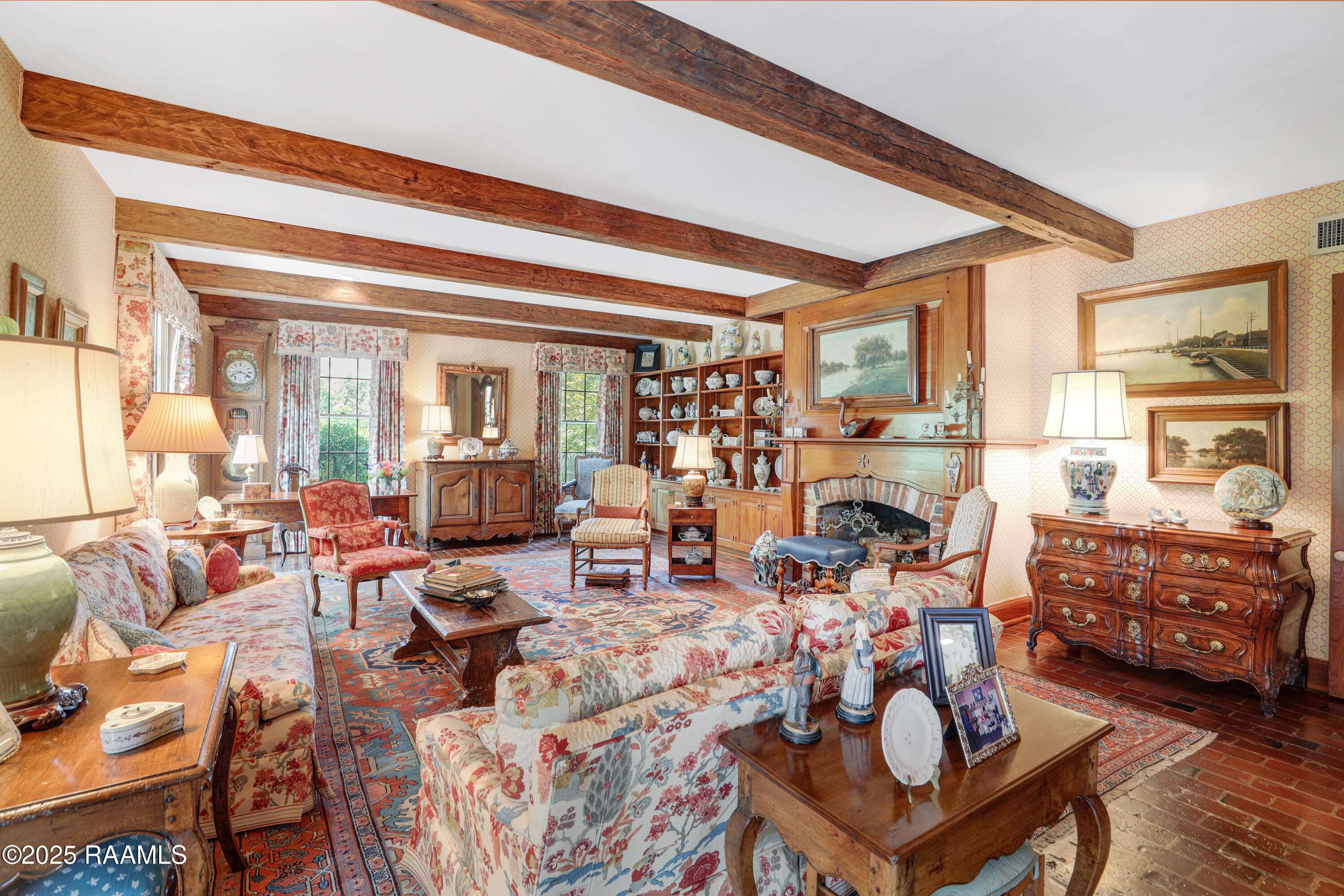 Lafayette, LA 70503,130 Twin Oaks BLVD