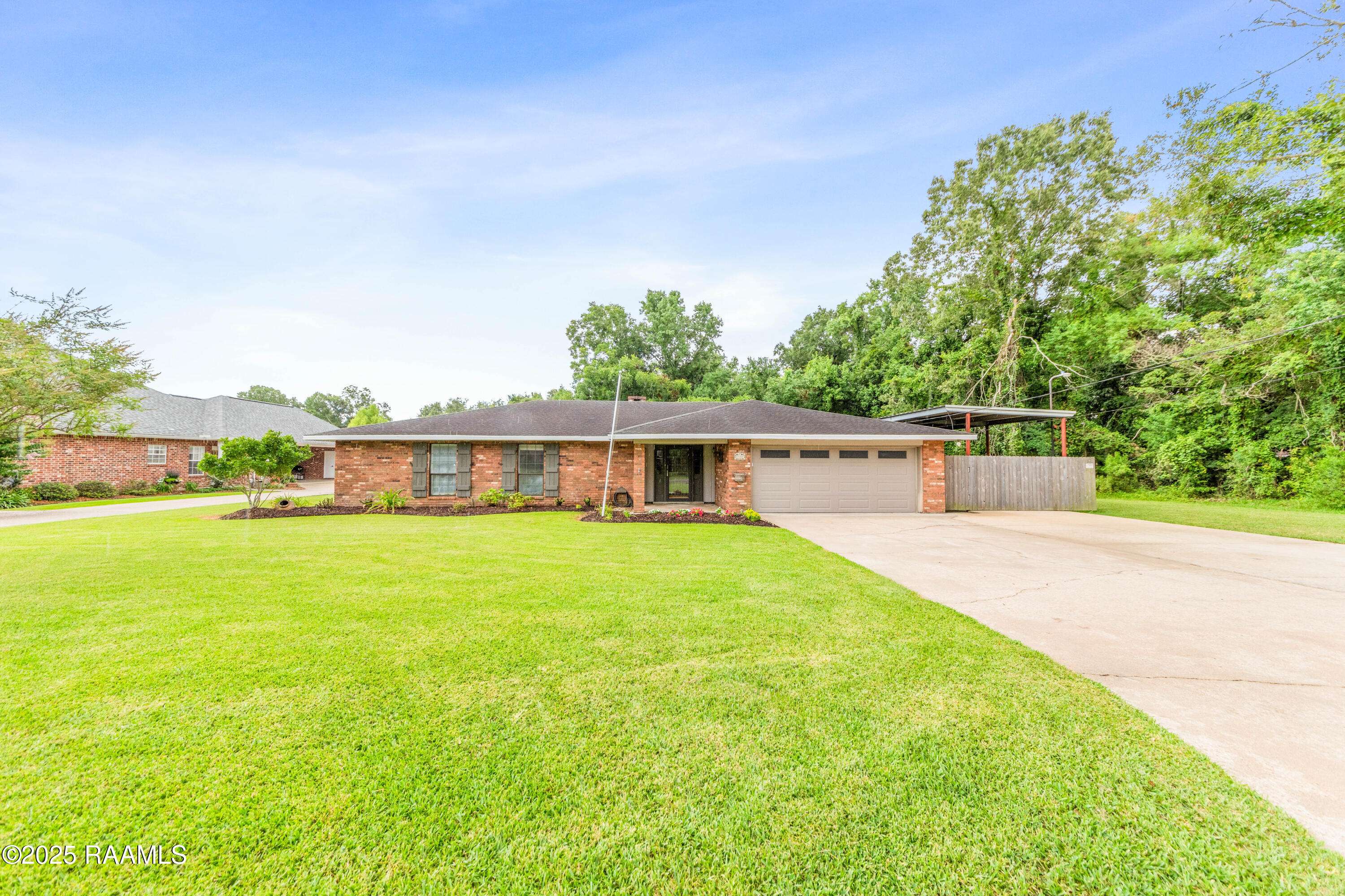 Abbeville, LA 70510,1101 Bernard BLVD