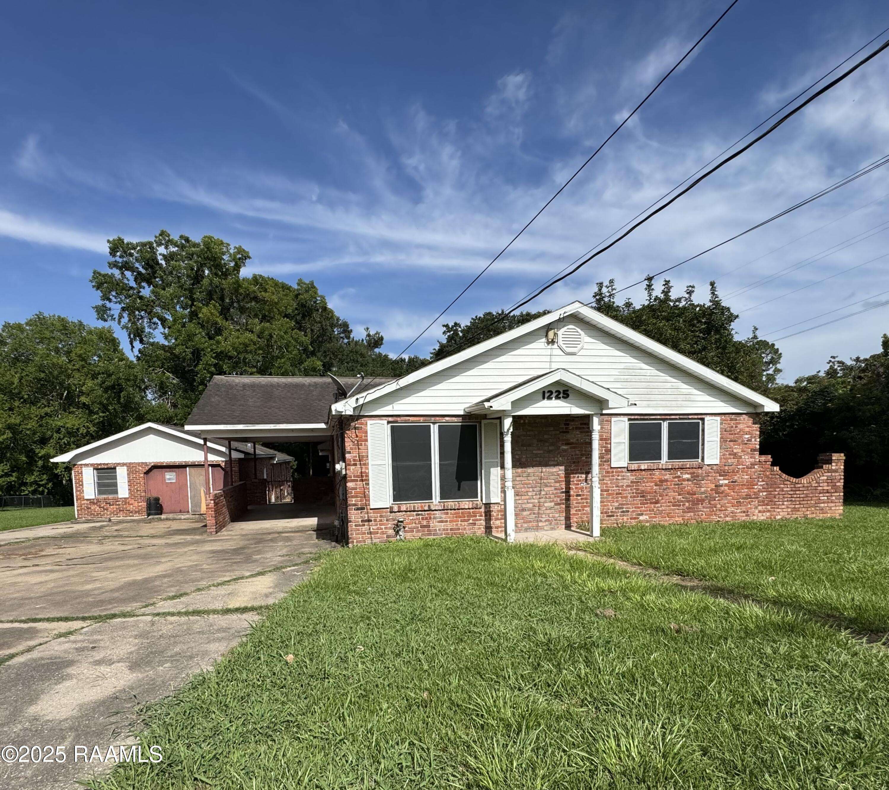 Opelousas, LA 70570,1225 S Railroad AVE