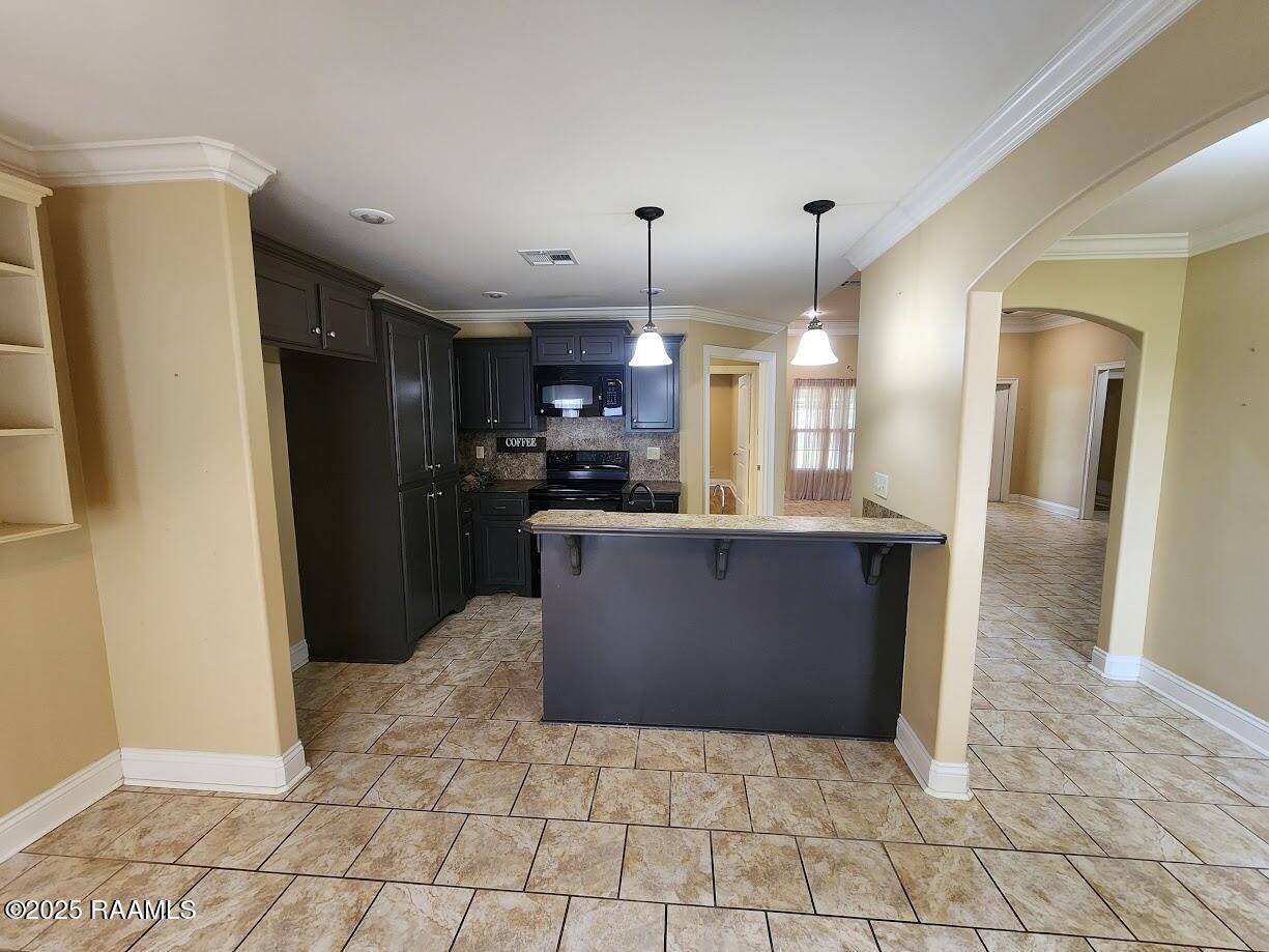 Breaux Bridge, LA 70517,918 Lillian Michel DR