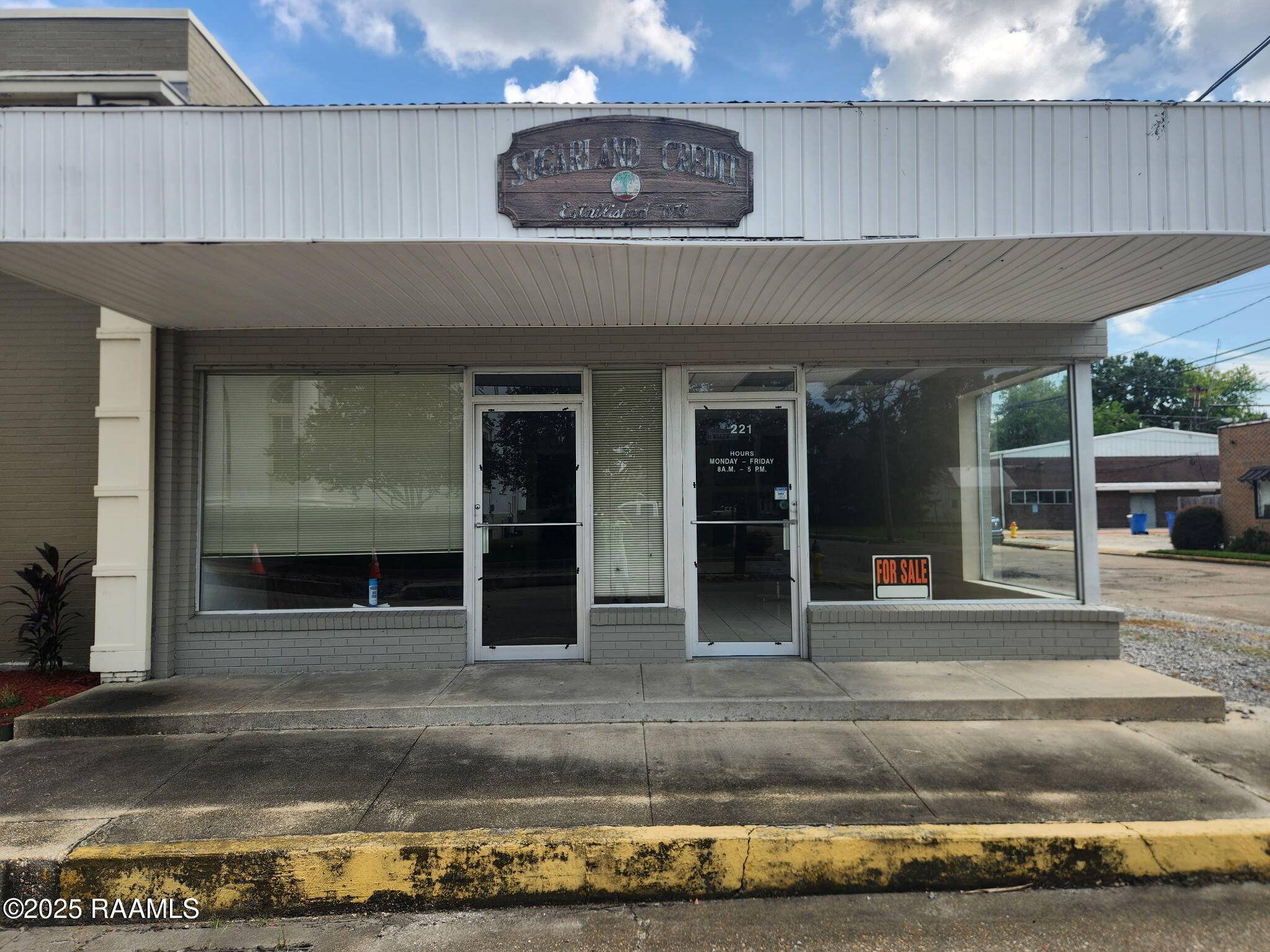 Franklin, LA 70538,221 Willow ST