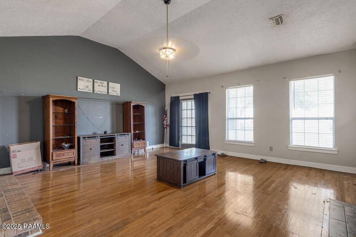 Scott, LA 70583,939 Delhomme AVE