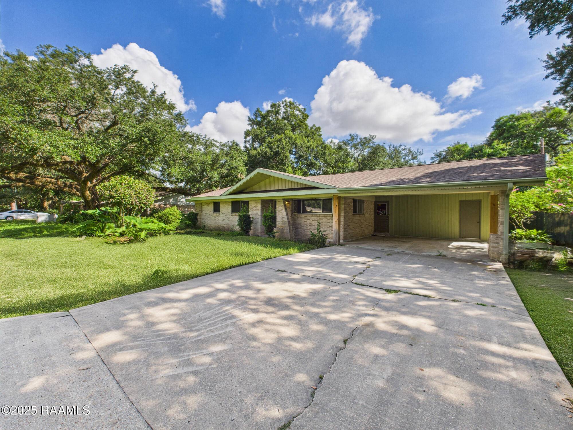 Lafayette, LA 70503,111 Kim DR