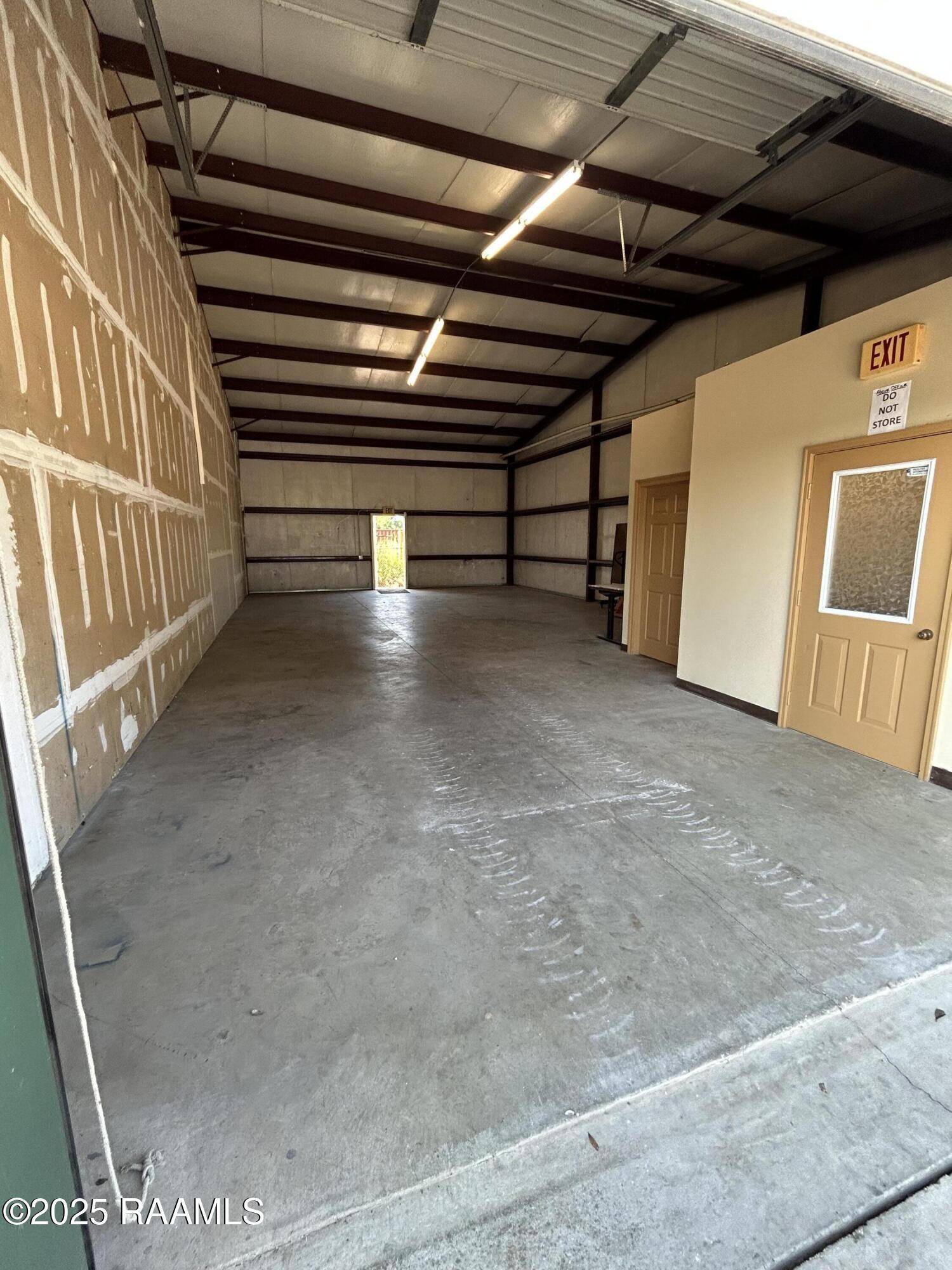 Broussard, LA 70518,1000 Albertson Pkwy #5