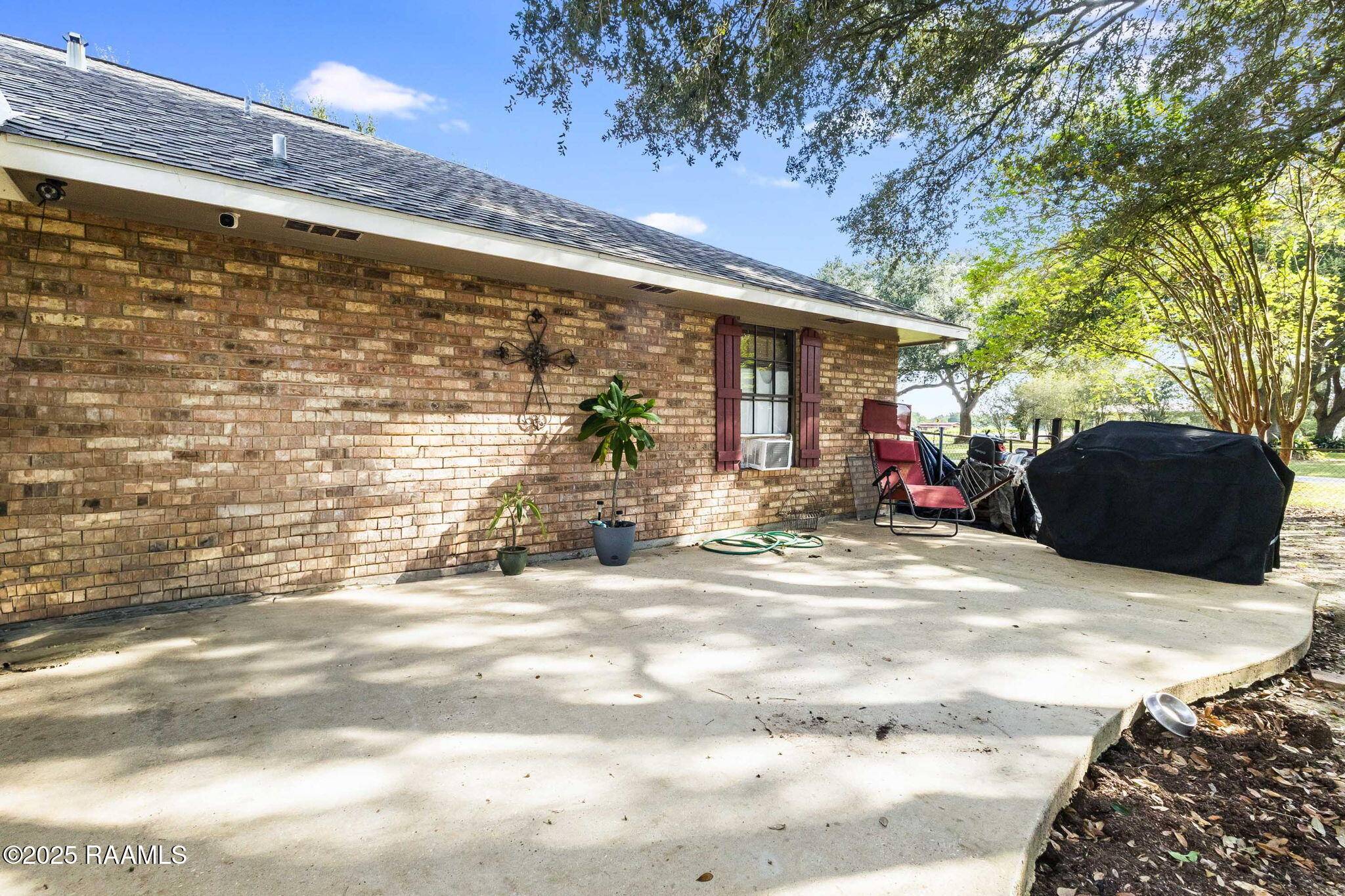 Ville Platte, LA 70586,795 Belaire Cove RD