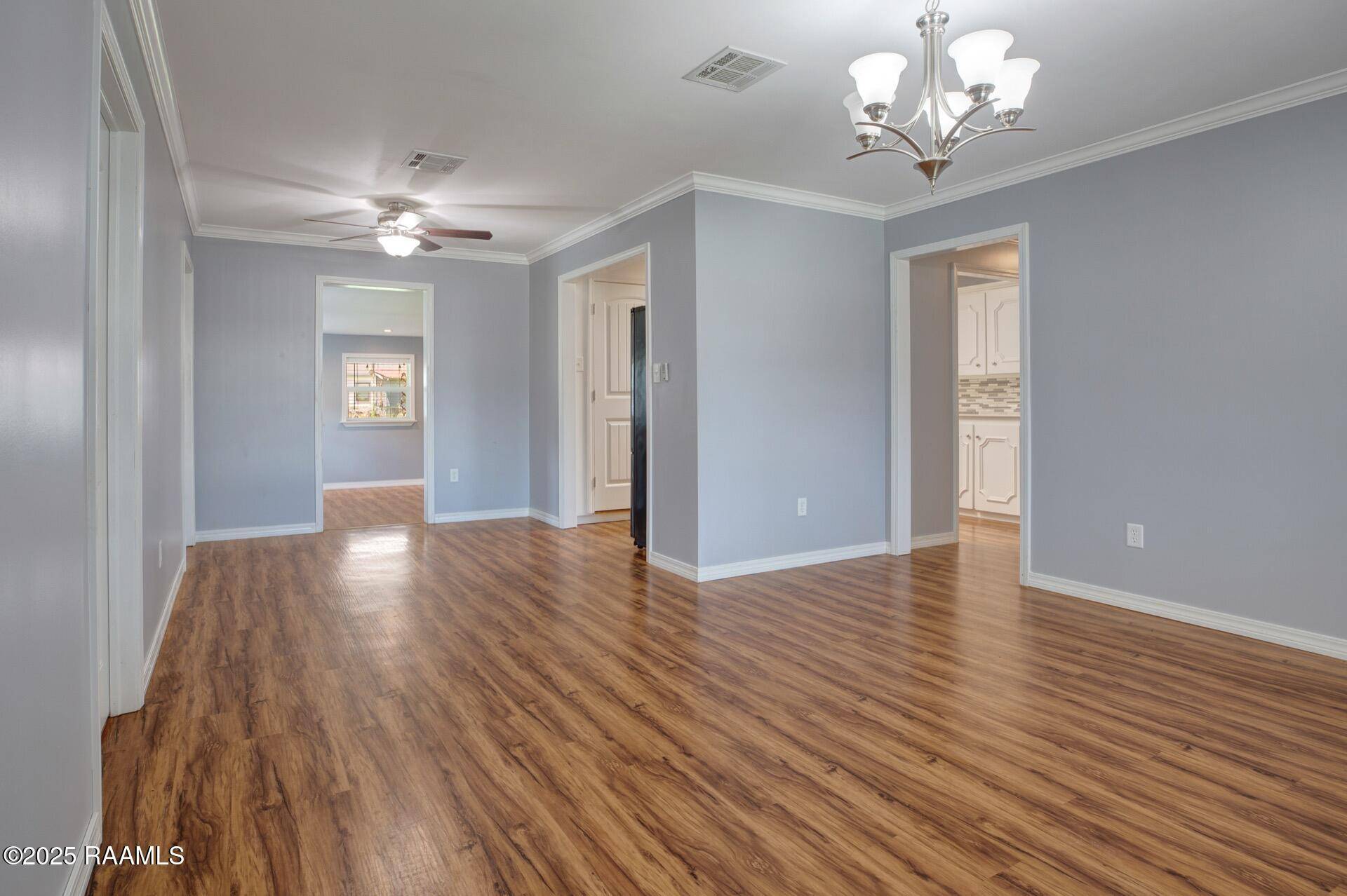 New Iberia, LA 70563,309 Azalea DR