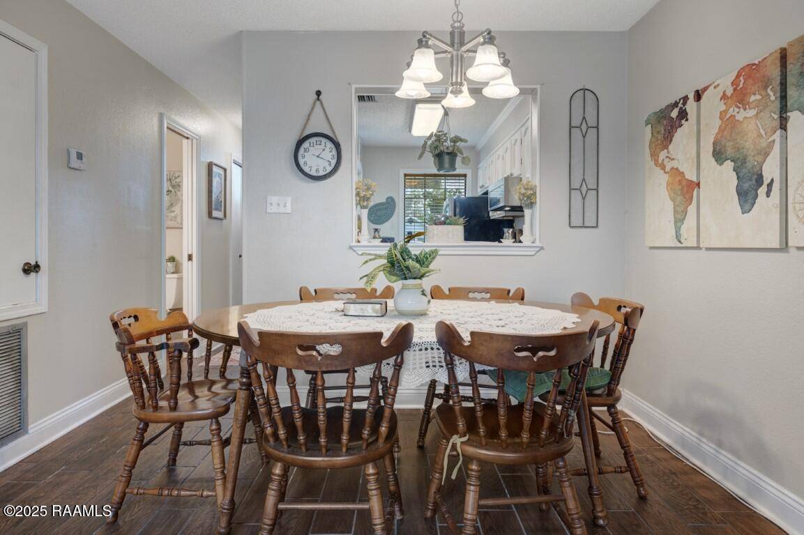 Broussard, LA 70518,110 S St Pierre ST