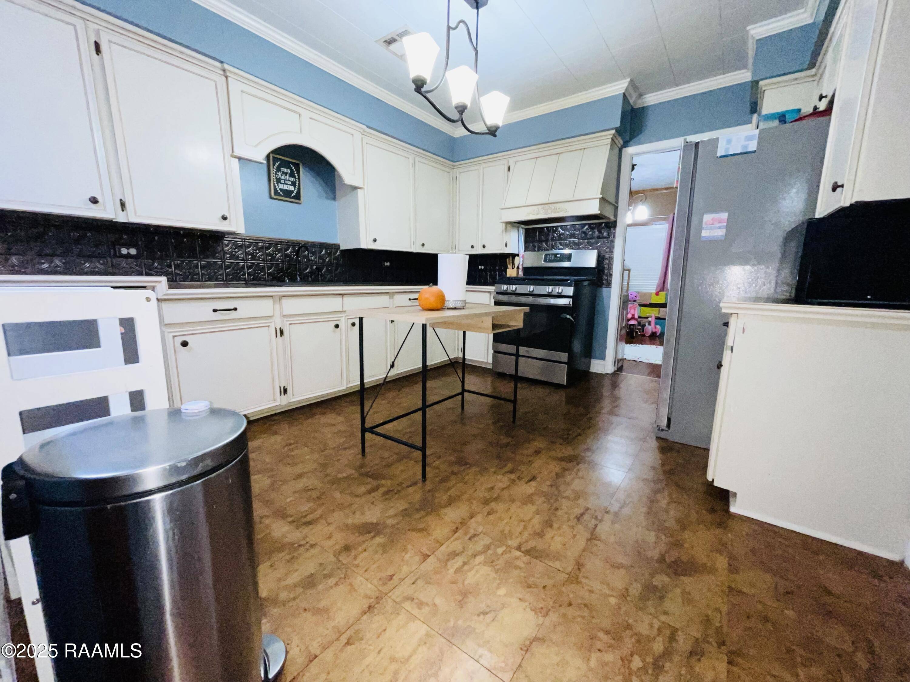 Washington, LA 70589,233 W Moundville ST