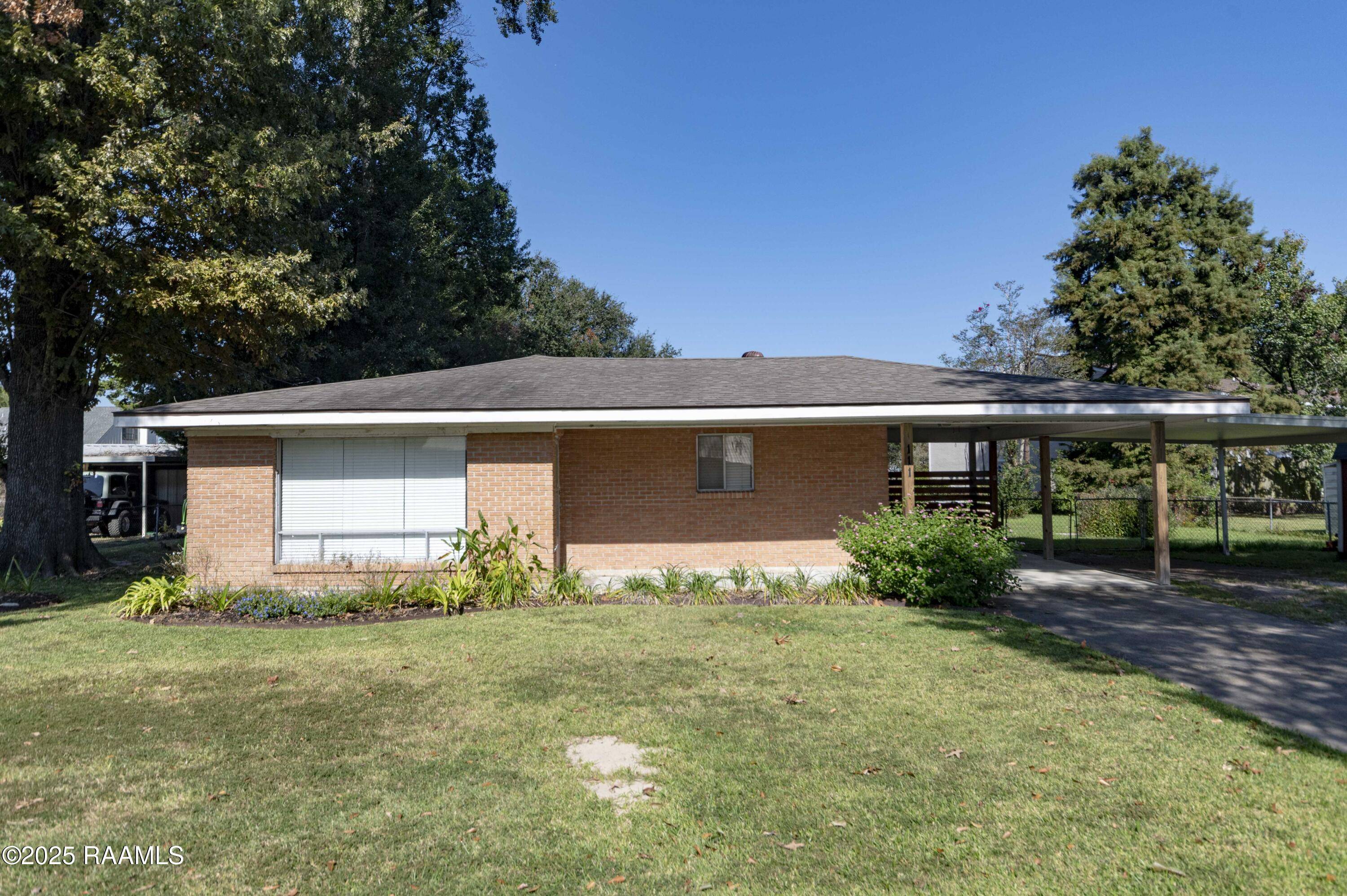 Lafayette, LA 70506,111 Elm DR