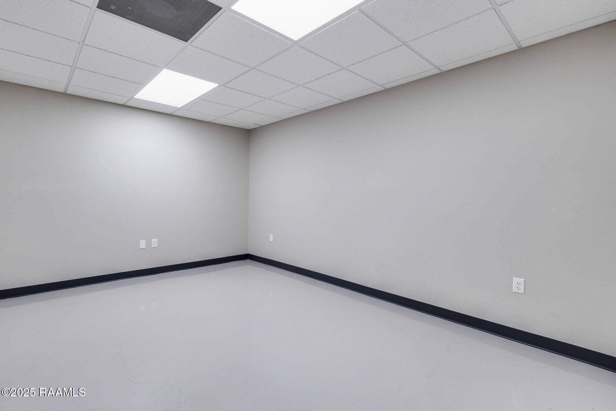 Lafayette, LA 70501,100 W Pine ST