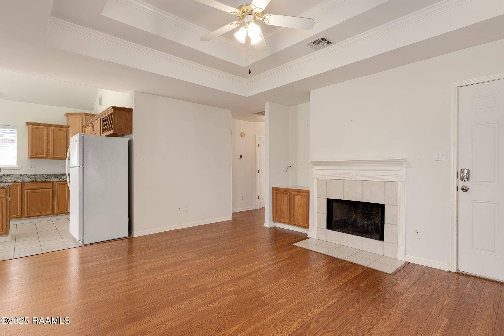 Youngsville, LA 70592,816 Carriage Light LOOP