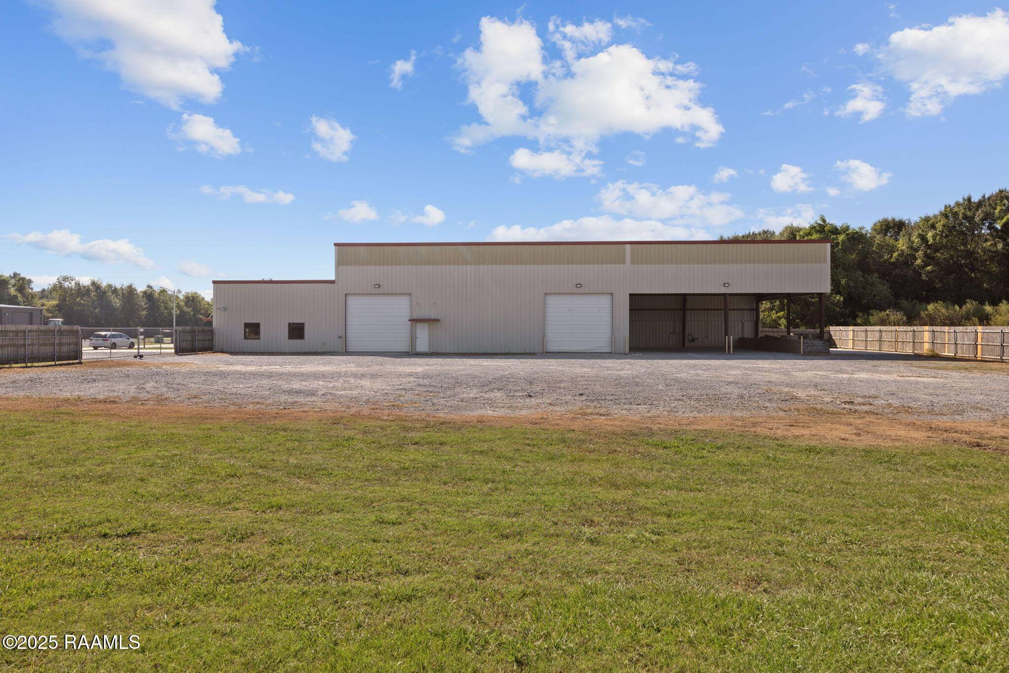 Broussard, LA 70518,114 Windfall DR