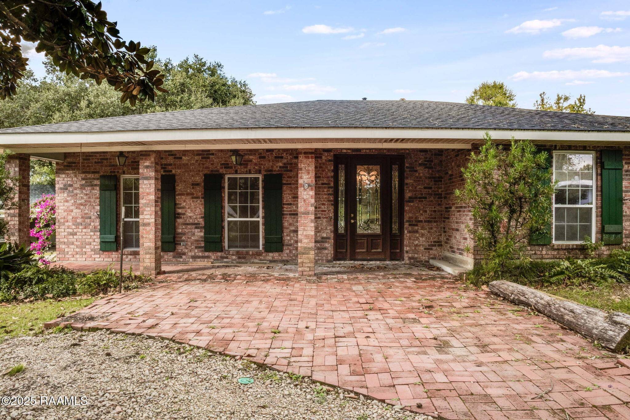 Lafayette, LA 70503,202 N Arlington DR