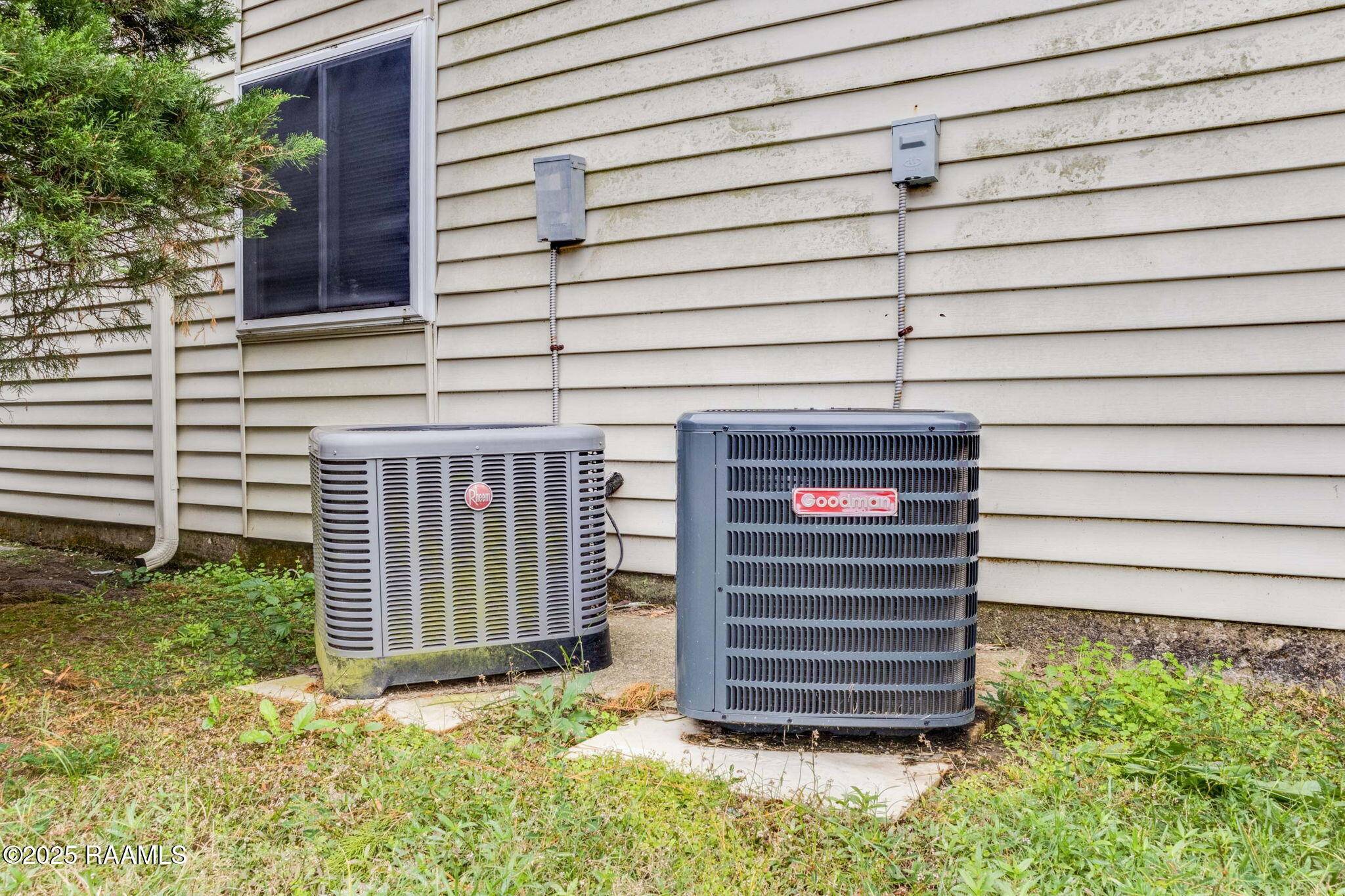 Lafayette, LA 70507,200 Buttercup DR #V-2