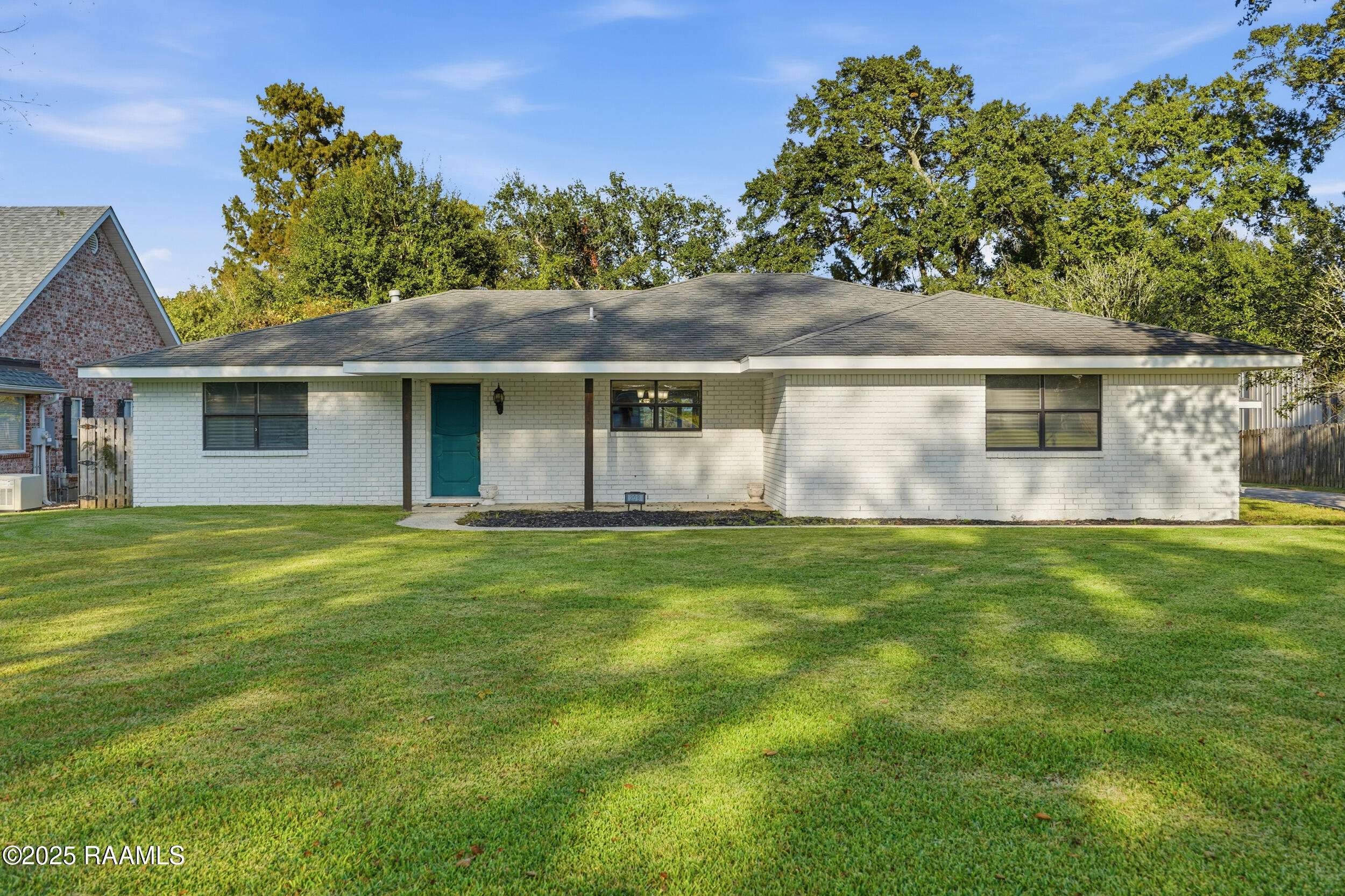 Jeanerette, LA 70544,209 Sandager AVE