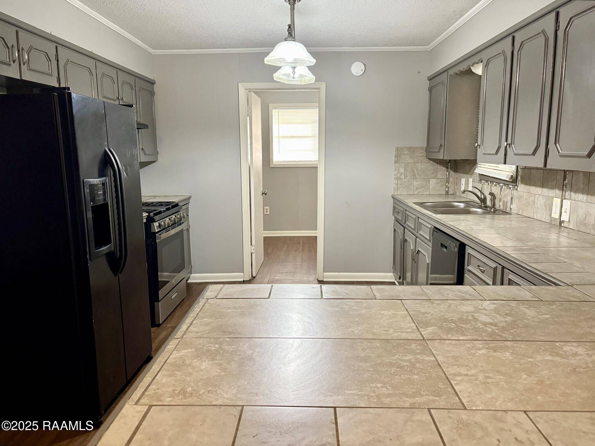 Lafayette, LA 70506,118 Avondale DR