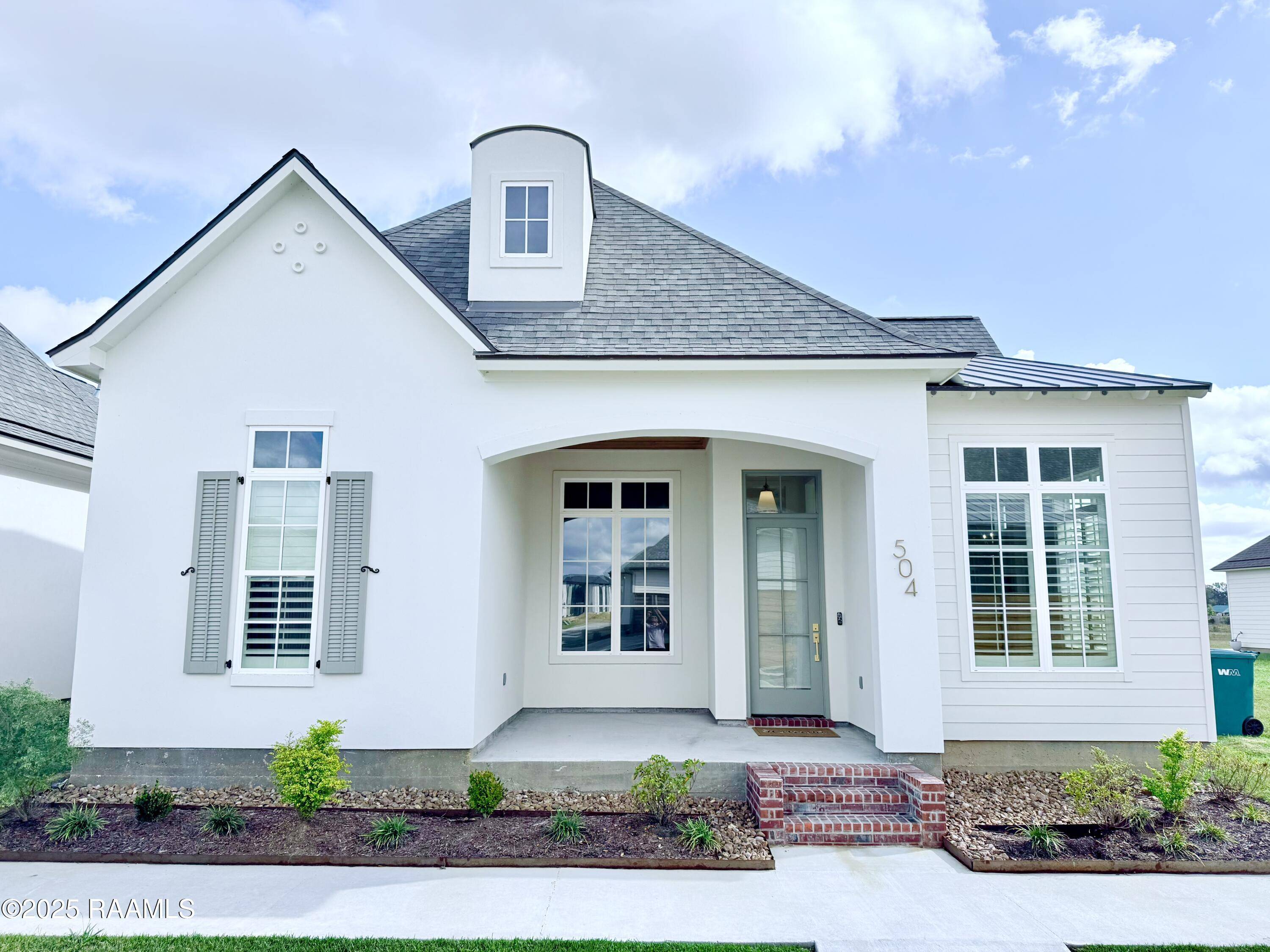 Youngsville, LA 70592,504 Broyles LN