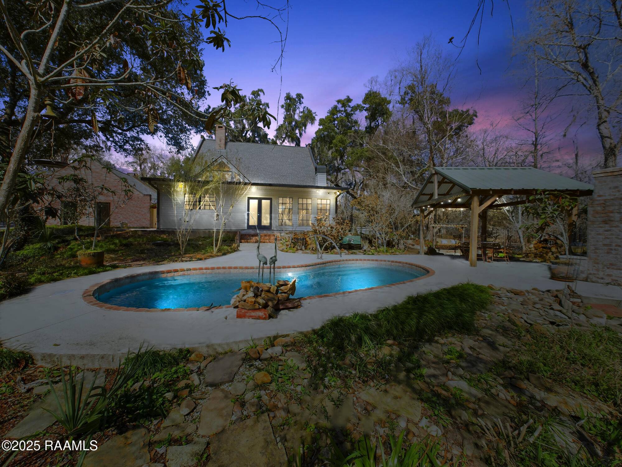 Broussard, LA 70518,1112 Bayou Tortue RD