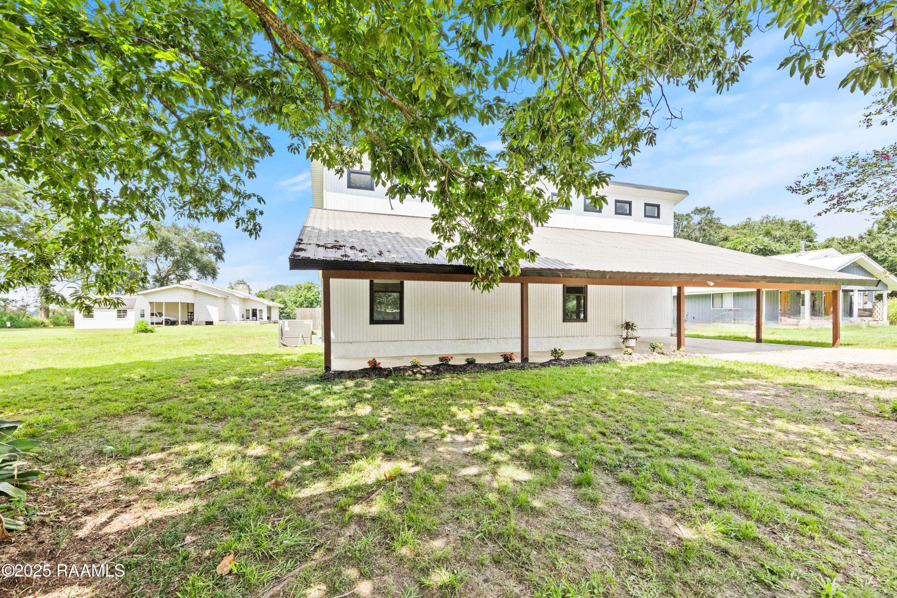 Broussard, LA 70518,1100 F Vieux Jacquet RD