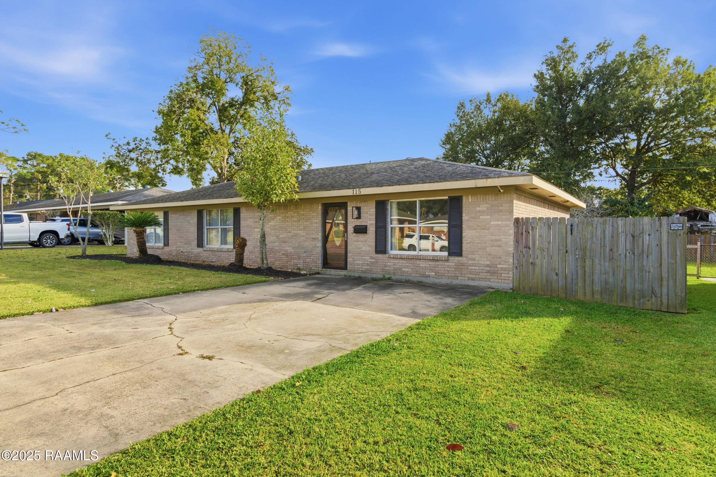 Lafayette, LA 70508,115 Patricia Ann PL