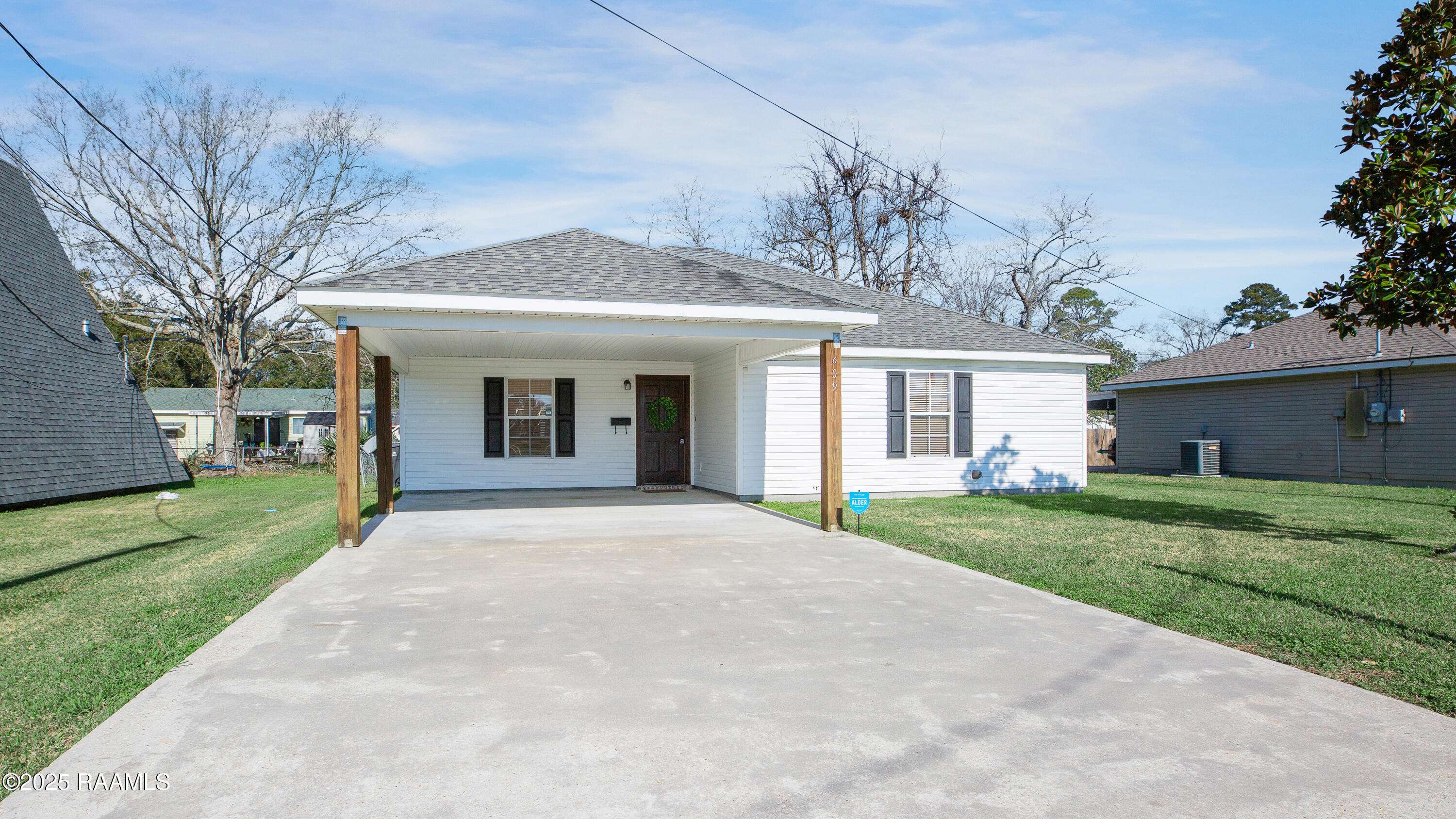 New Iberia, LA 70563,609 Ernest ST