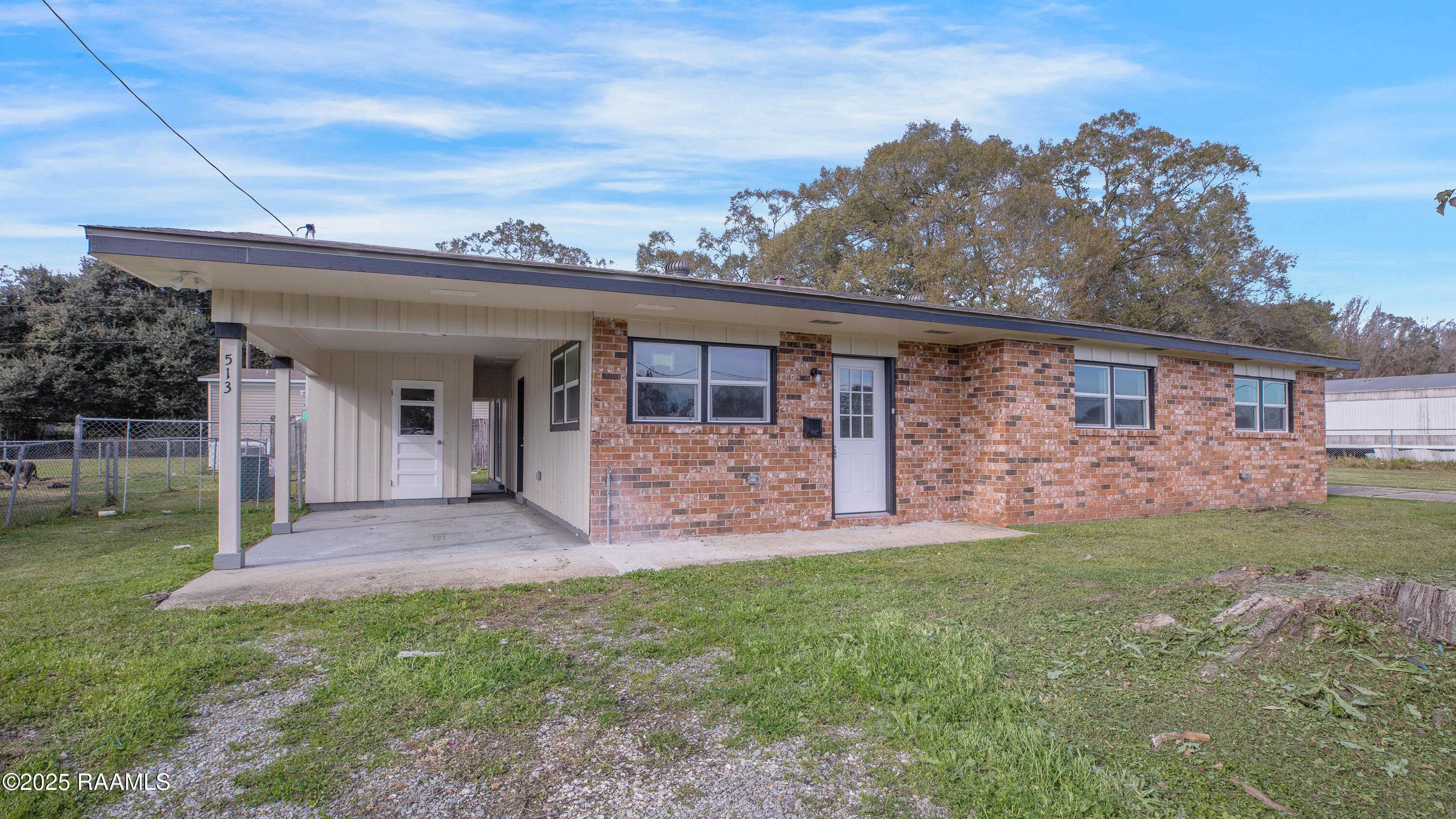 Jeanerette, LA 70544,513 Rightway LN