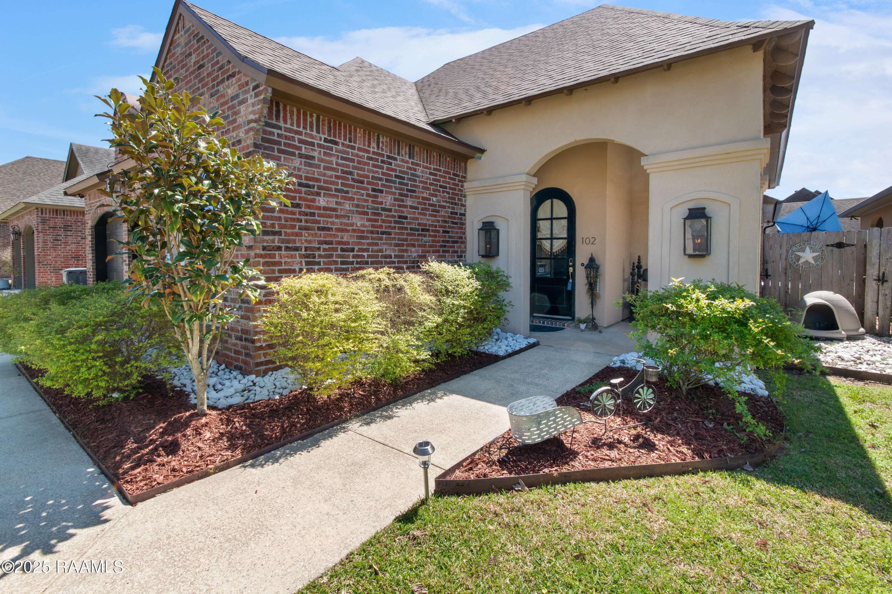Youngsville, LA 70592,102 Hemlock DR