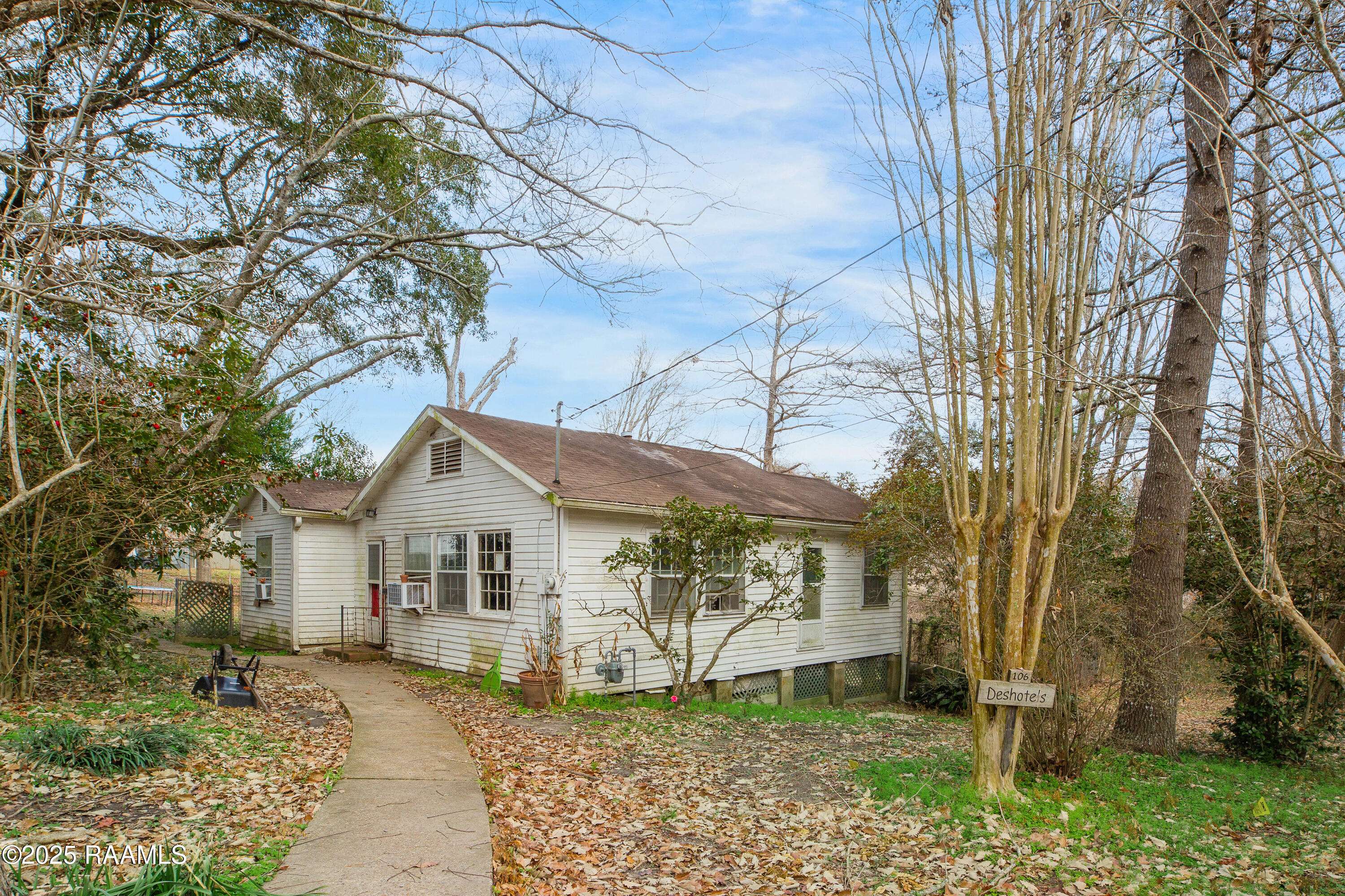Lafayette, LA 70501,106 Violet ST