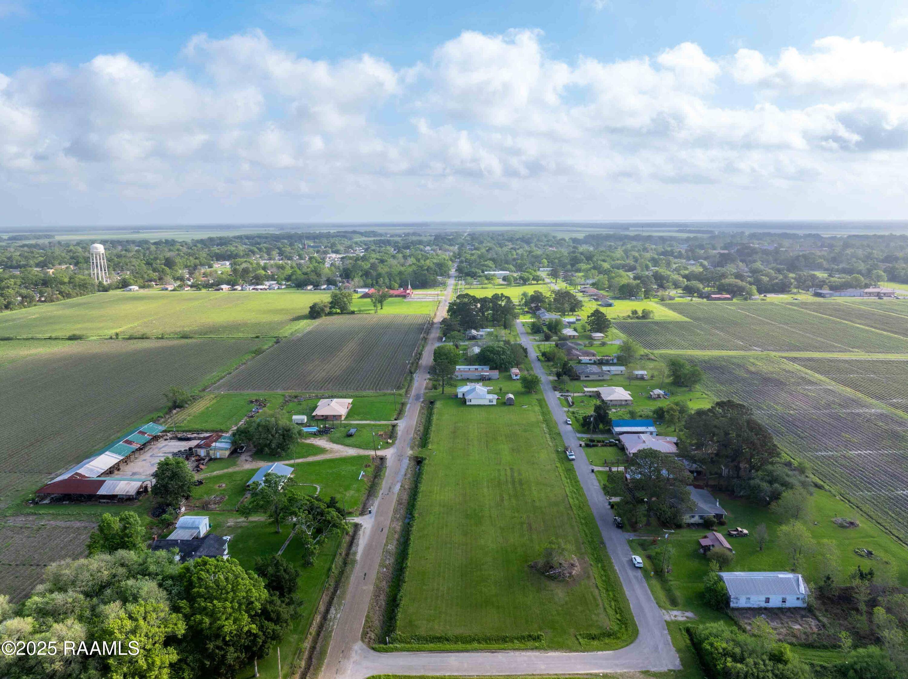 Jeanerette, LA 70544,1017 Monnot RD