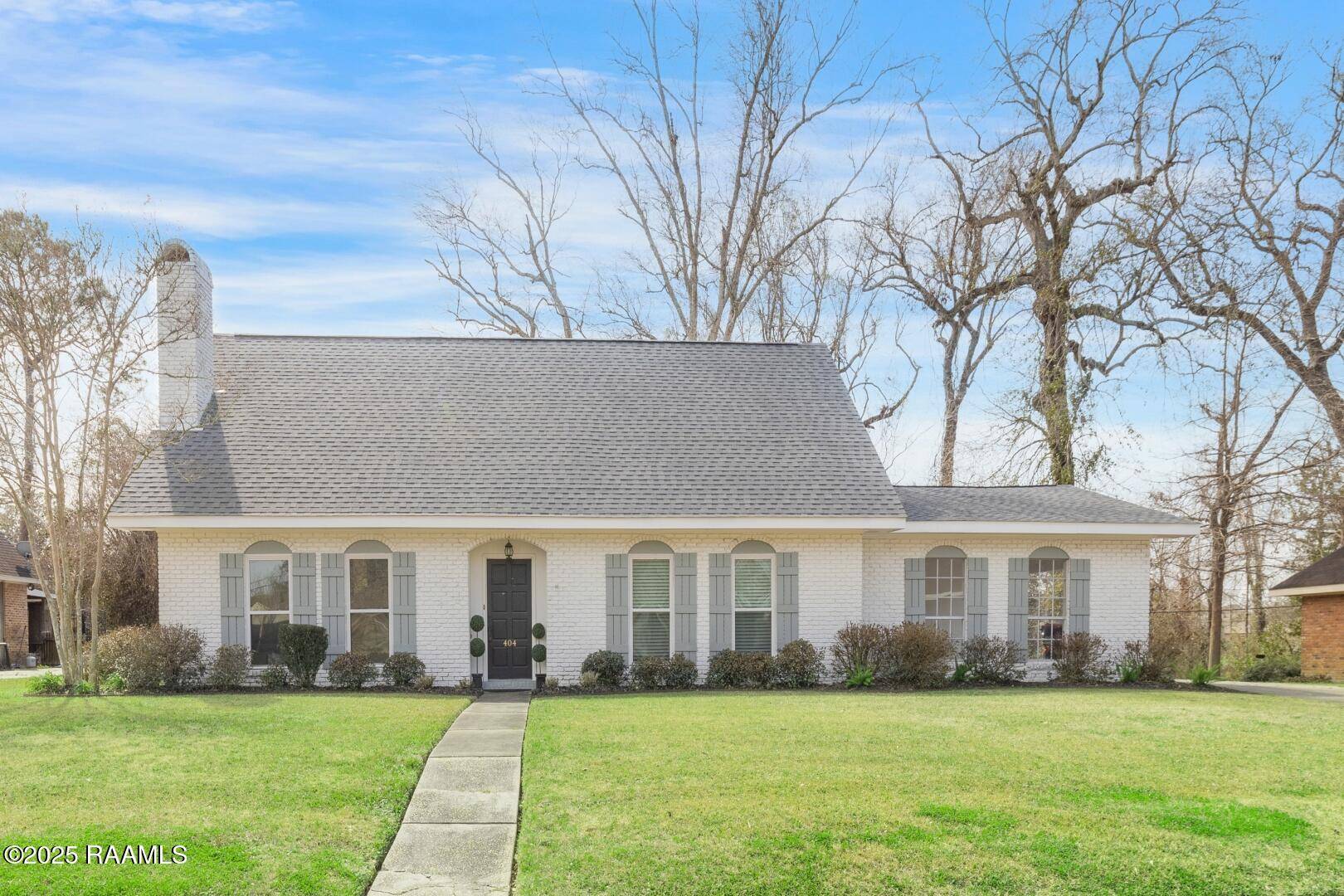 Lafayette, LA 70508,404 Robinhood CIR