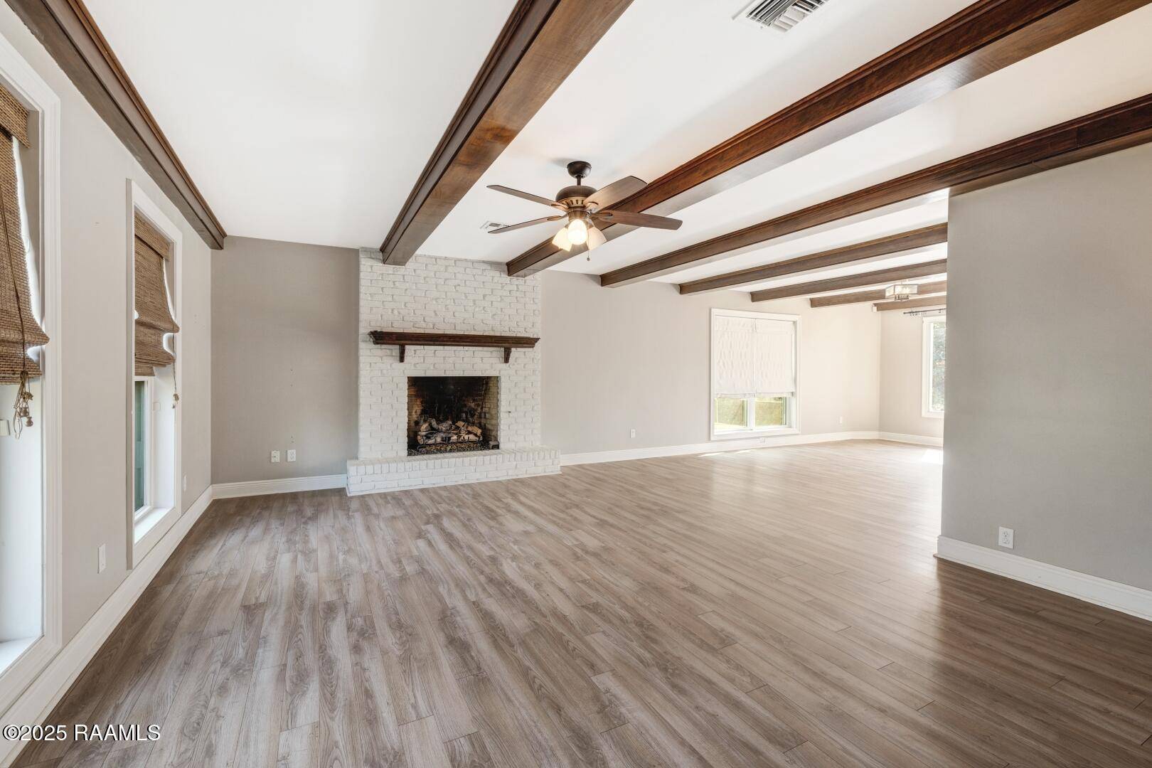 Lafayette, LA 70508,404 Robinhood CIR