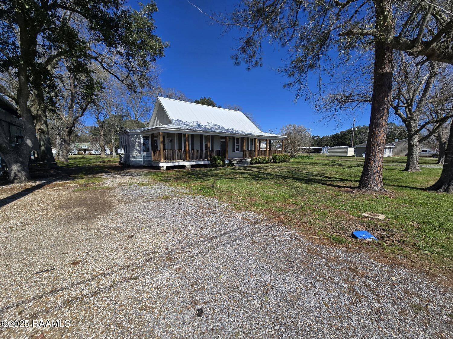 Estherwood, LA 70534,220 Front AVE