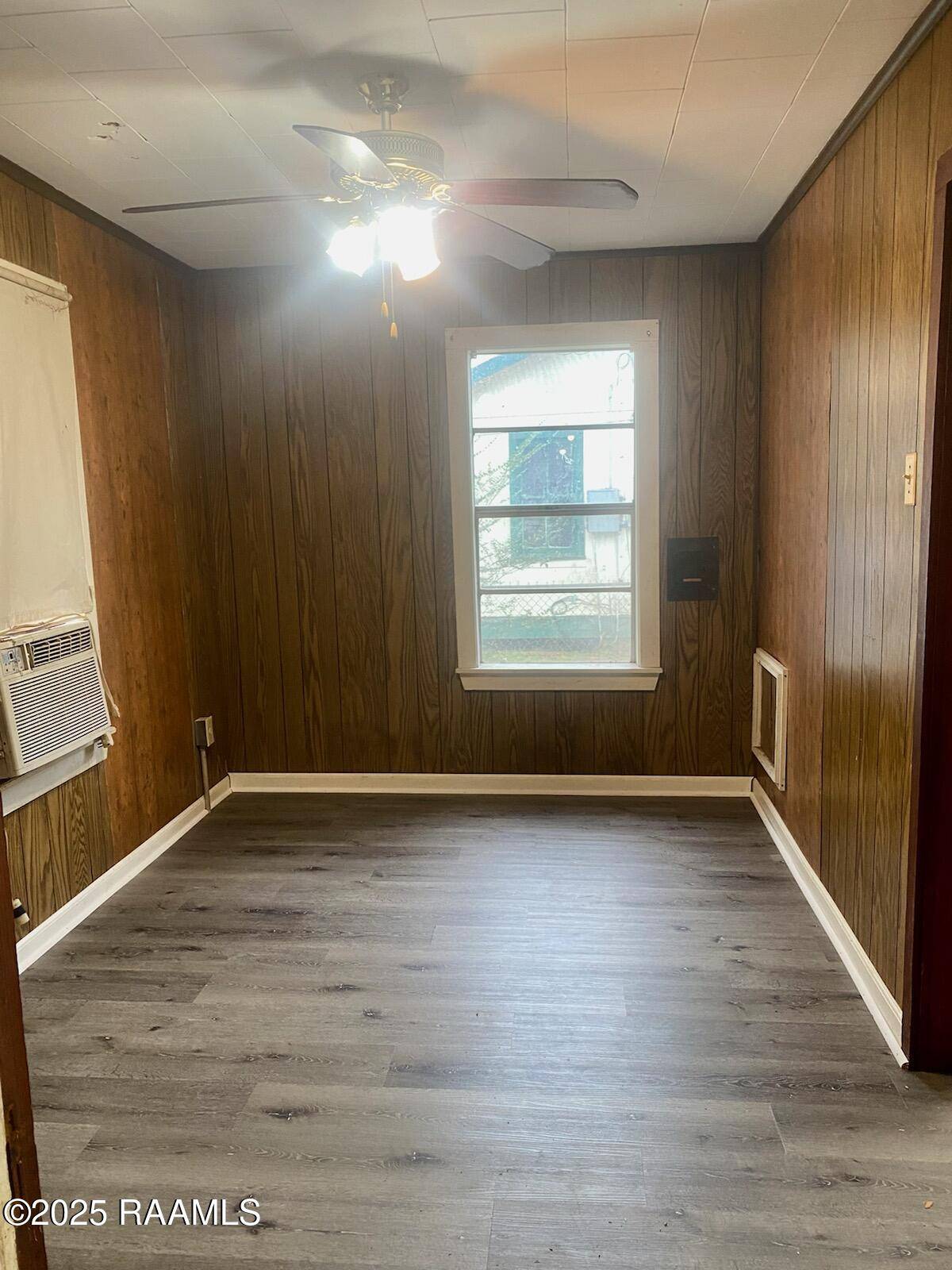 Lafayette, LA 70501,106 Hanes ST