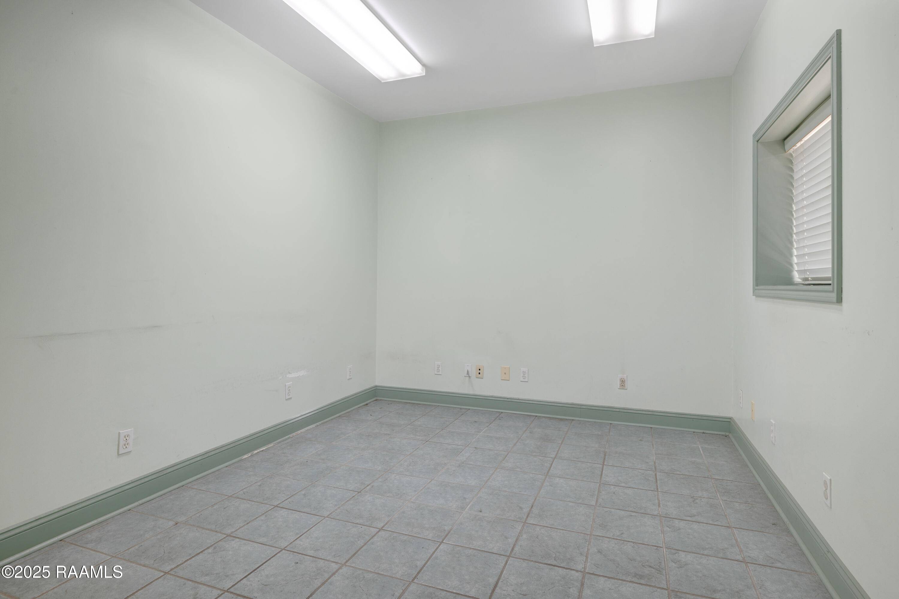 New Iberia, LA 70560,1111 Jane ST