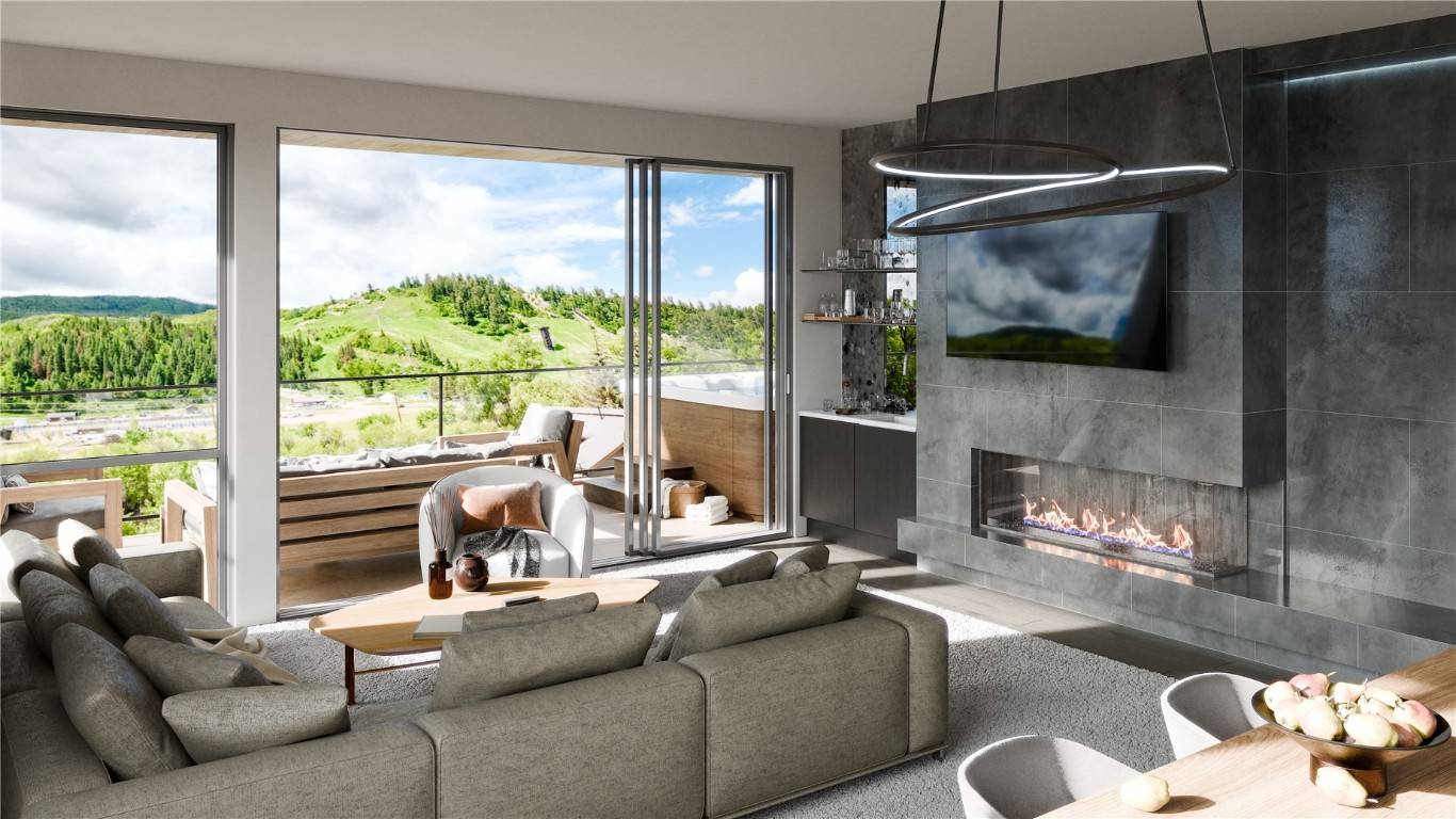 Steamboat  Springs, CO 80487,608 Yampa #202