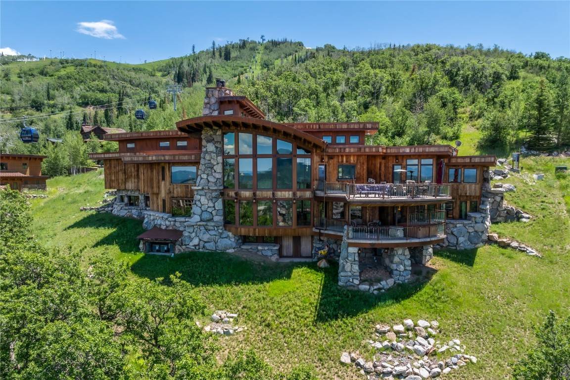 Steamboat  Springs, CO 80487,2555 Ski Trail LN