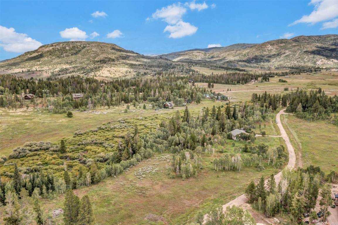 Oak  Creek, CO 80467,33190 Filly TRL
