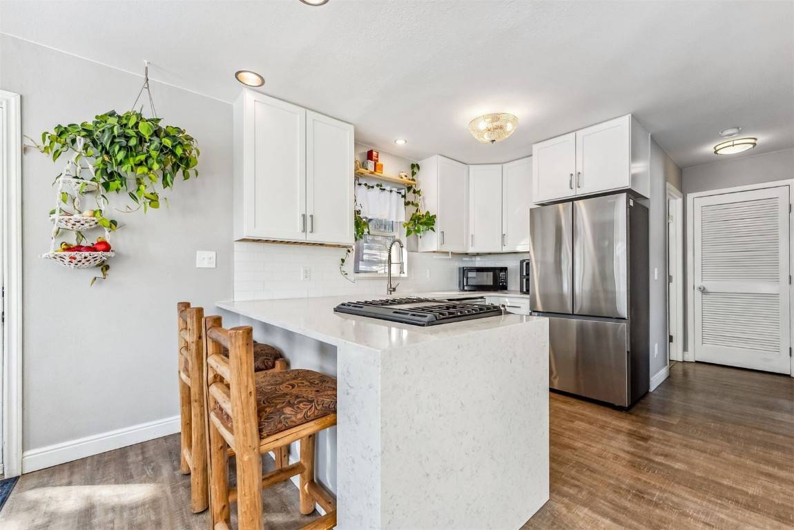 Alma, CO 80420,323 N Oak ST