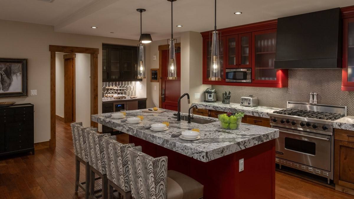 Steamboat  Springs, CO 80487,2250 Apres Ski WAY #R-205