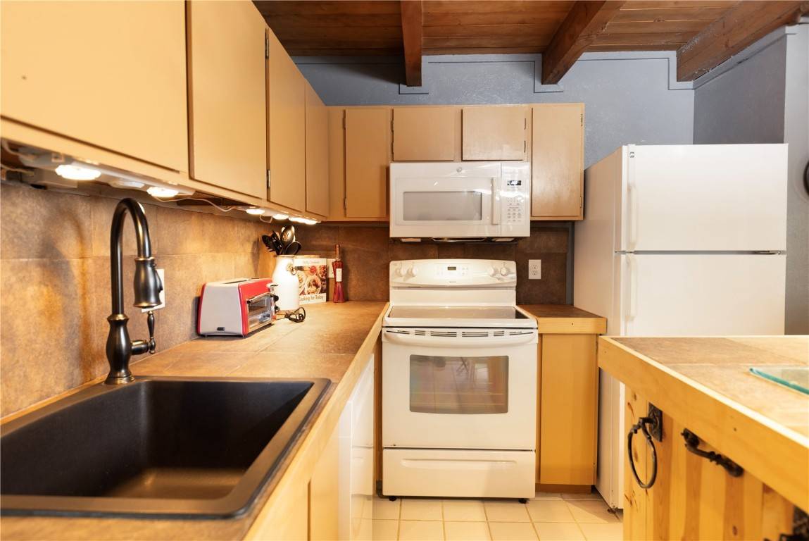 Silverthorne, CO 80498,2300 Lodge Pole CIR #301