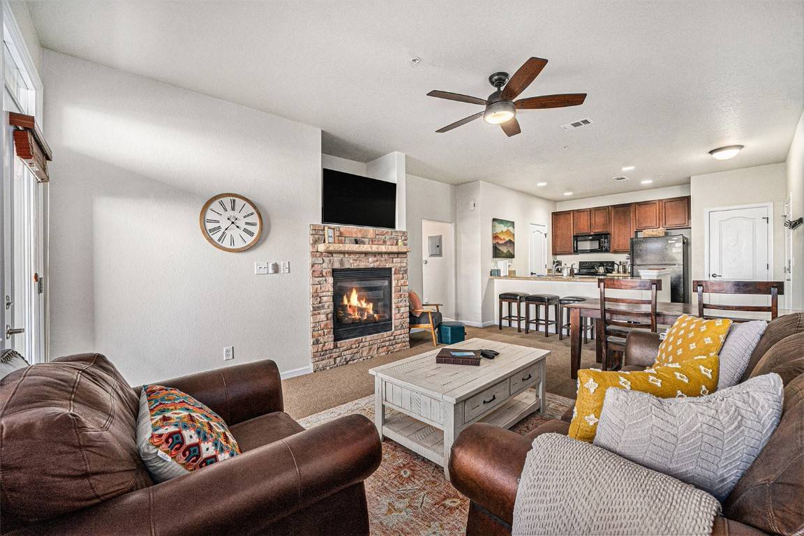 Granby, CO 80446,158 Village RD #201
