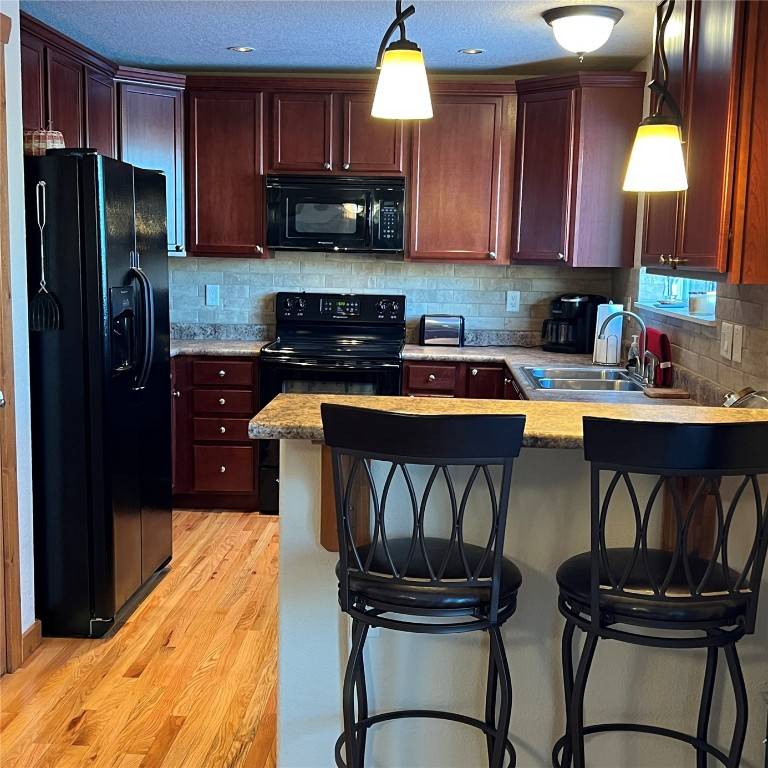 Oak  Creek, CO 80467,127 Oak Ridge CIR #101