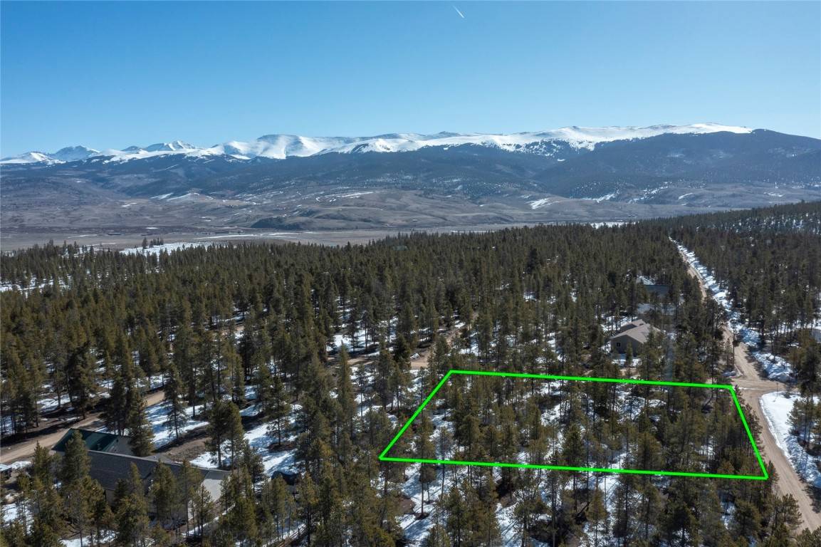 Twin  Lakes, CO 81211,475 Cedar DR