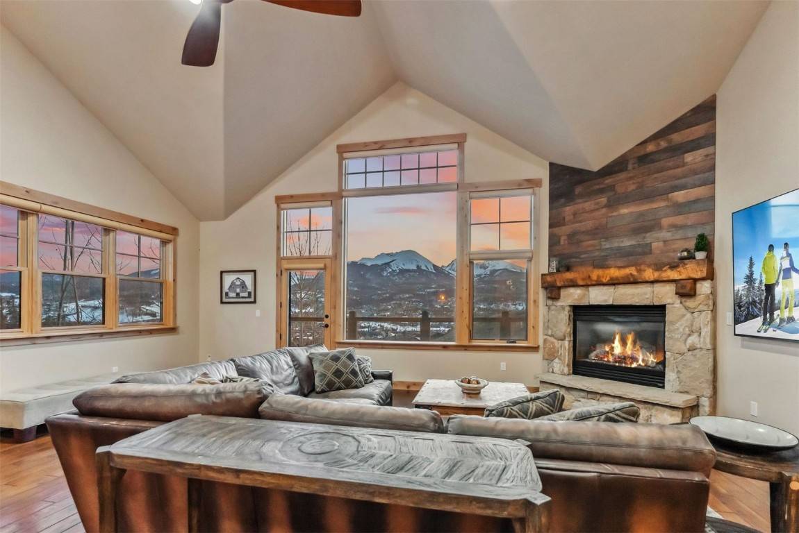 Silverthorne, CO 80498,52 Buckskin LN