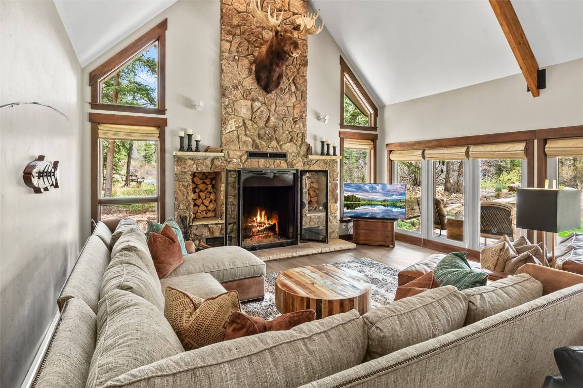 Silverthorne, CO 80498,44 Maverick WAY